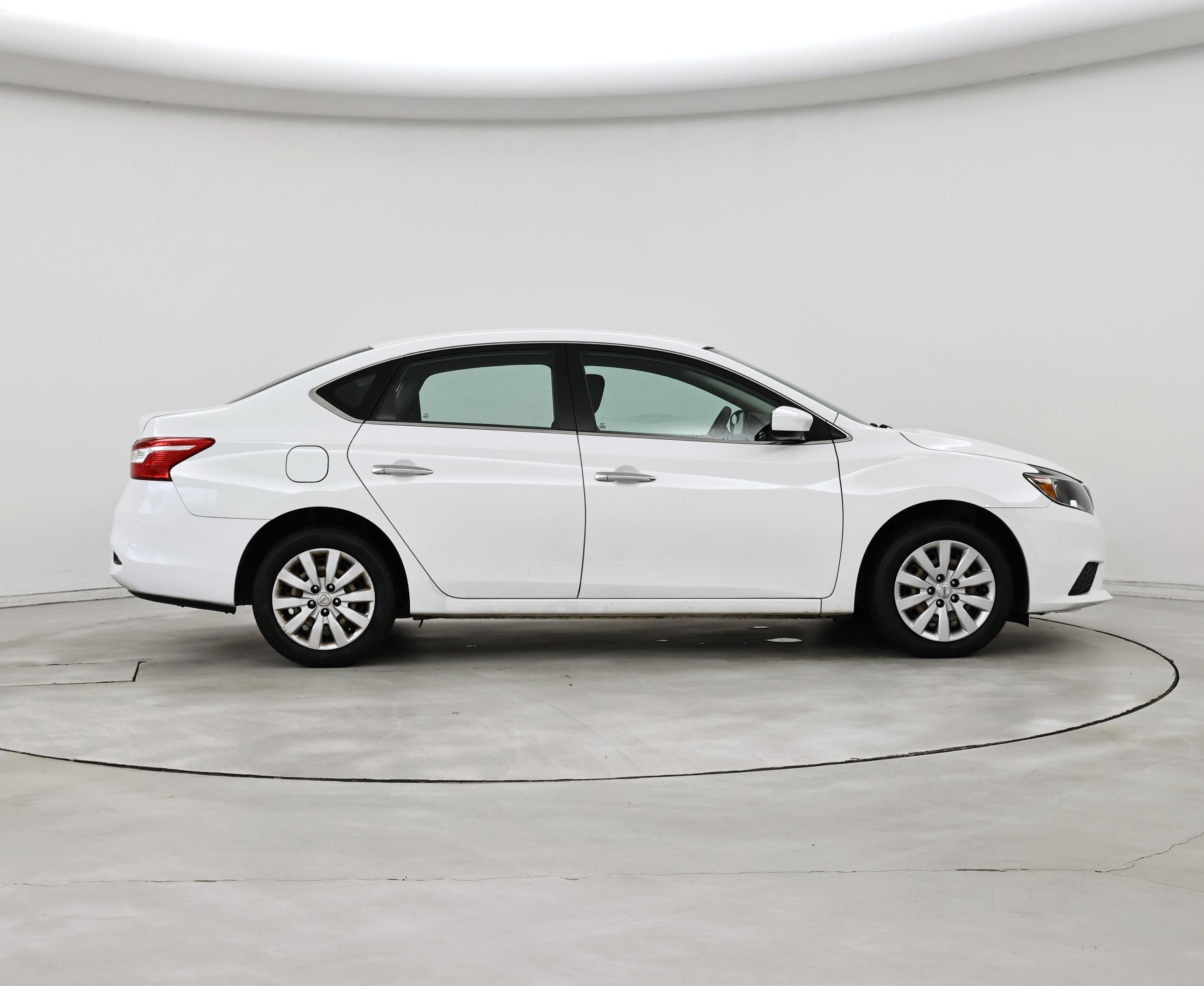 Thumbnail: 2019 Nissan Sentra - 7