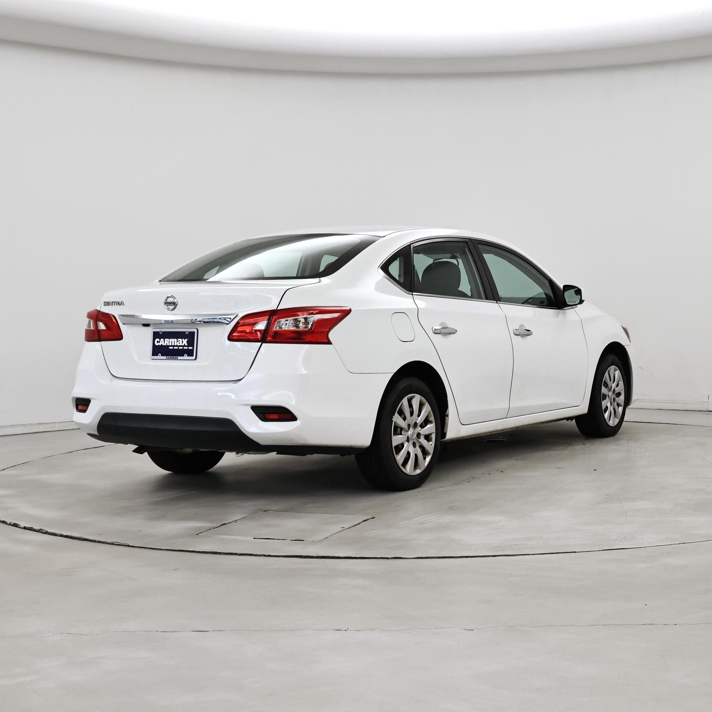 Thumbnail: 2019 Nissan Sentra - 8