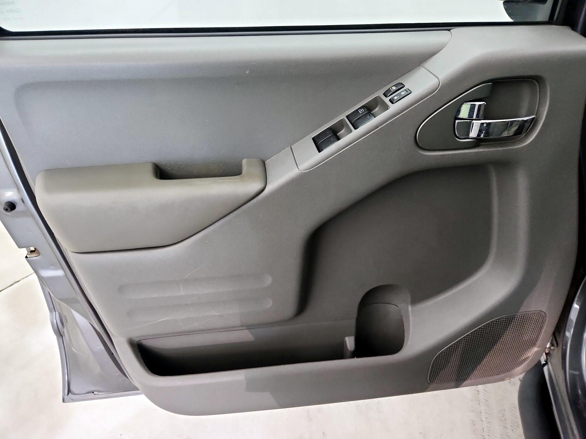 Thumbnail: 2019 Nissan Frontier - 12