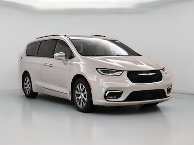 White 2021 Chrysler Pacifica Hybrid Pinnacle