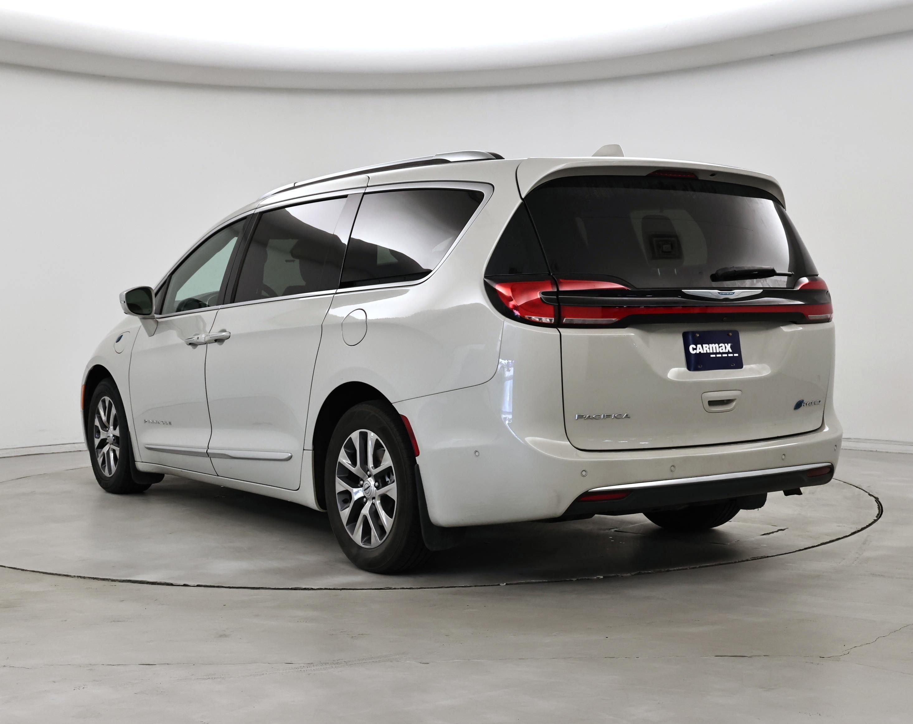 Thumbnail: 2021 Chrysler Pacifica - 2