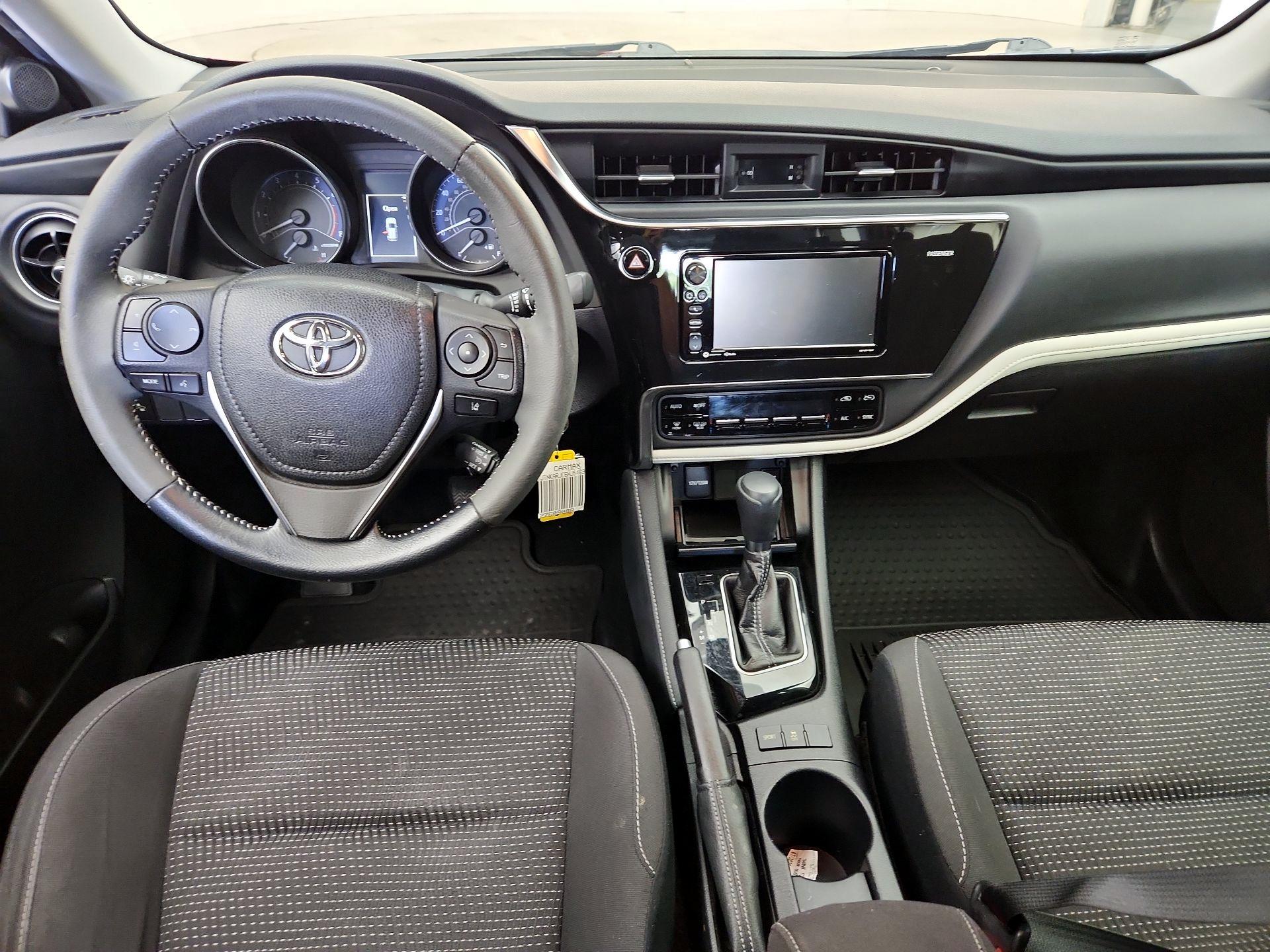 Thumbnail: 2017 Toyota Corolla iM - 9