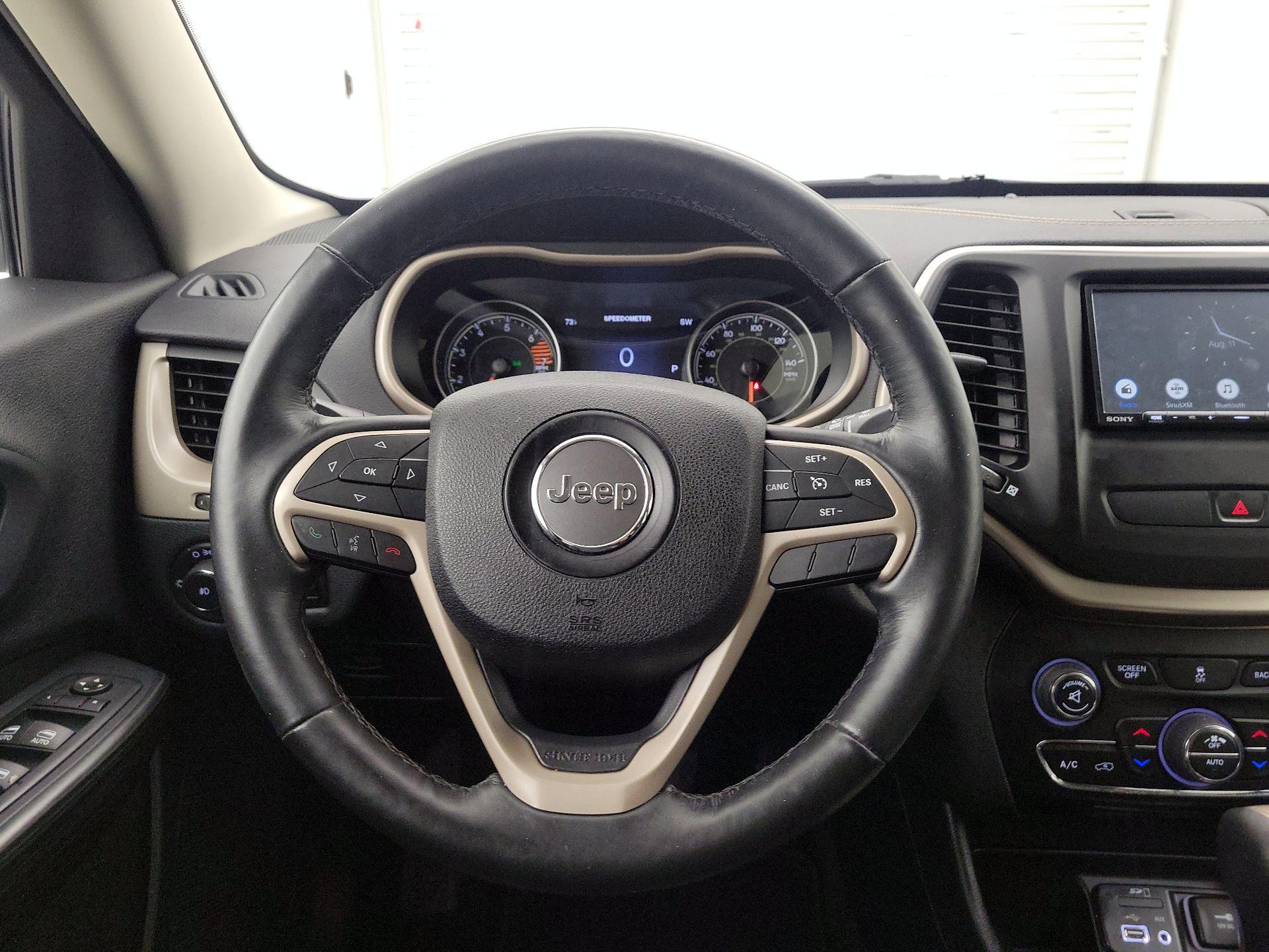Thumbnail: 2016 Jeep Cherokee - 10