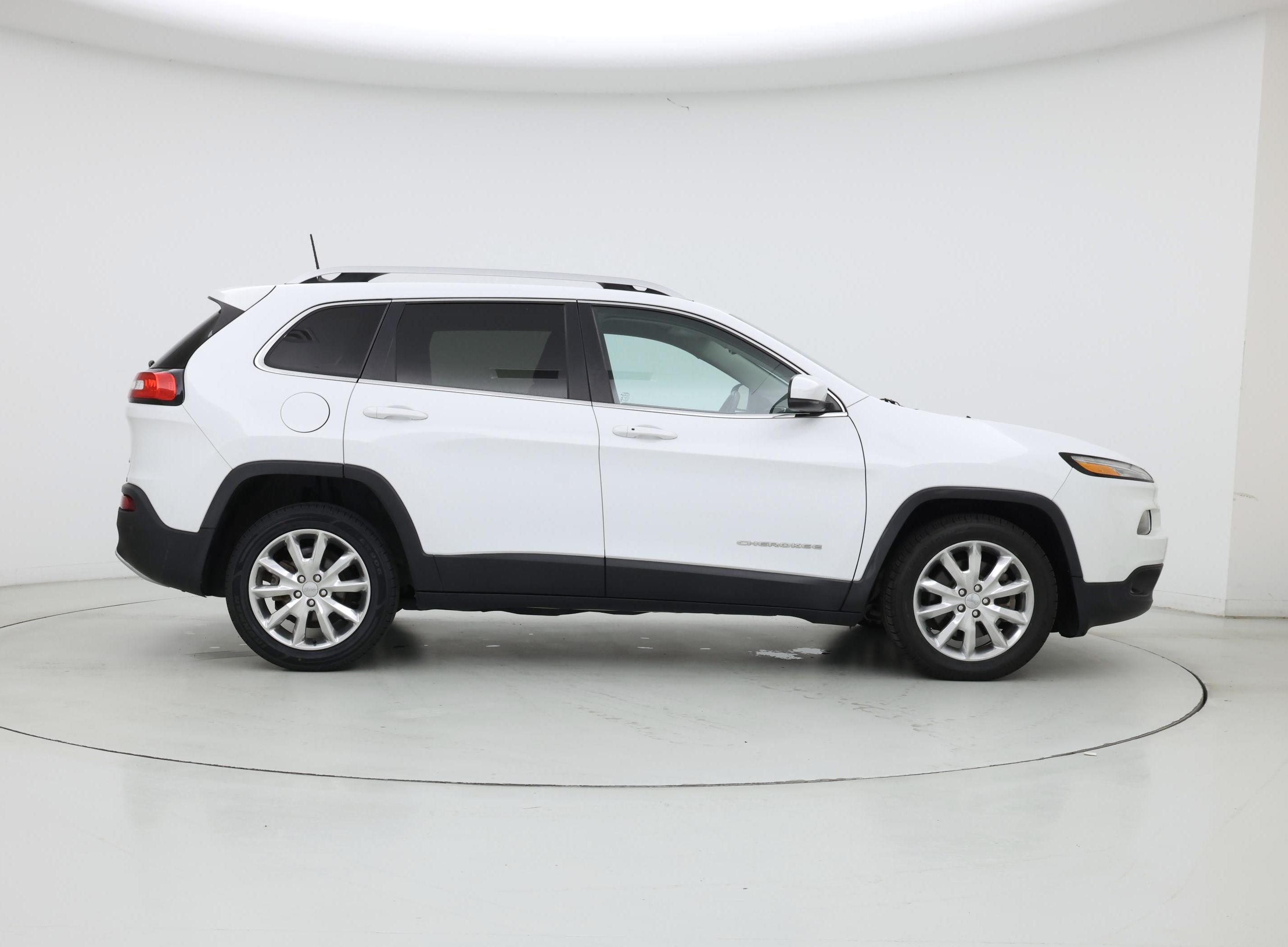 Thumbnail: 2016 Jeep Cherokee - 7