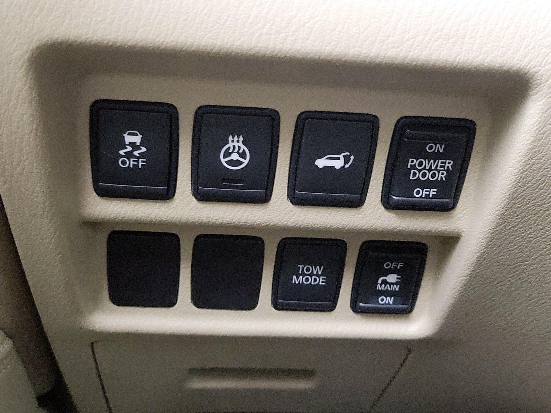 Thumbnail: 2014 Nissan Pathfinder - 13
