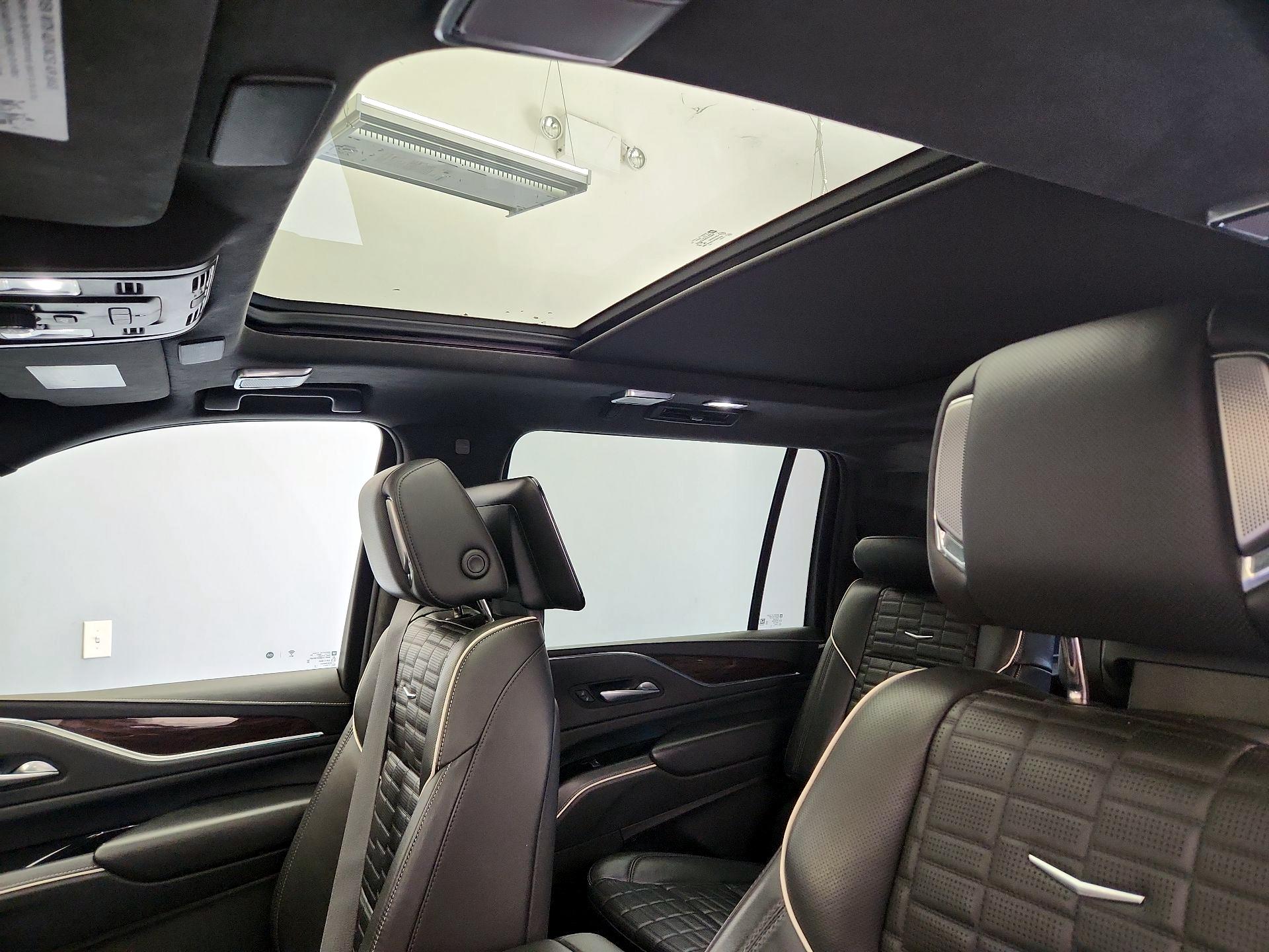 Thumbnail: 2022 Cadillac Escalade - 19