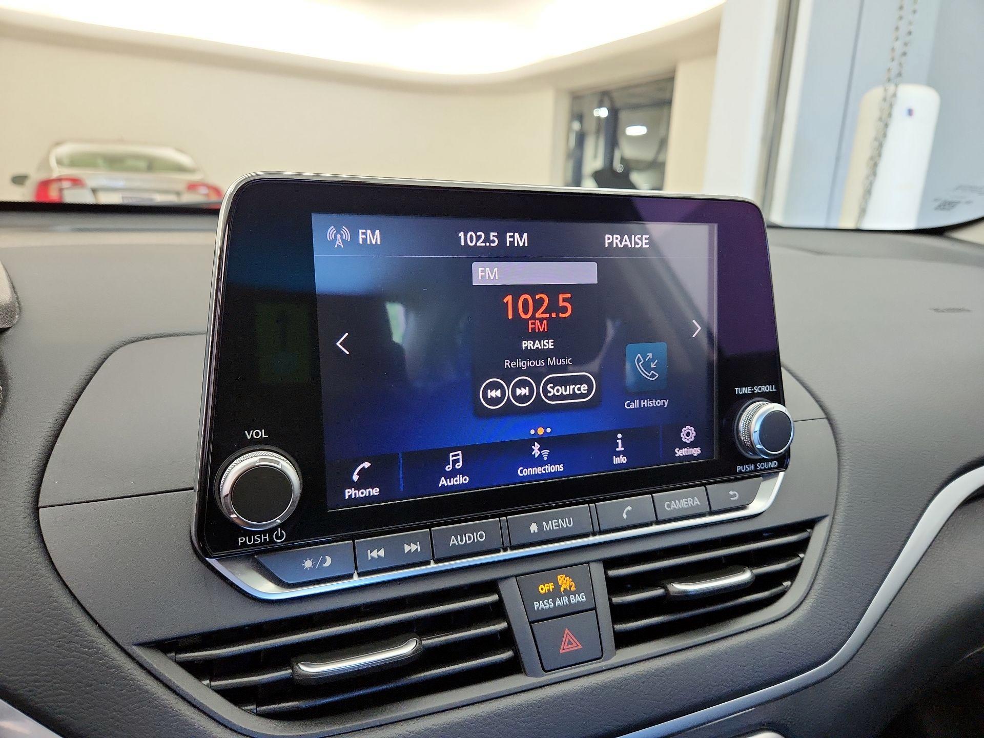 Thumbnail: 2019 Nissan Altima - 15