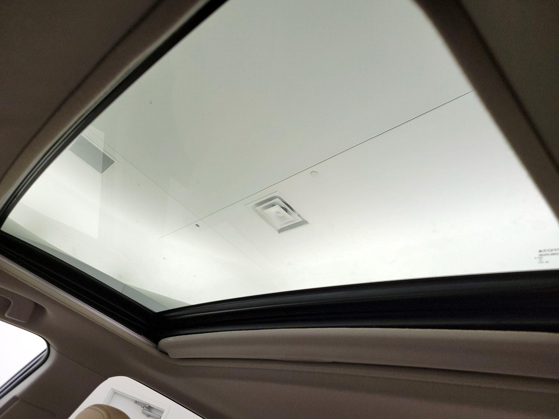 Thumbnail: 2014 Toyota RAV4 - 19