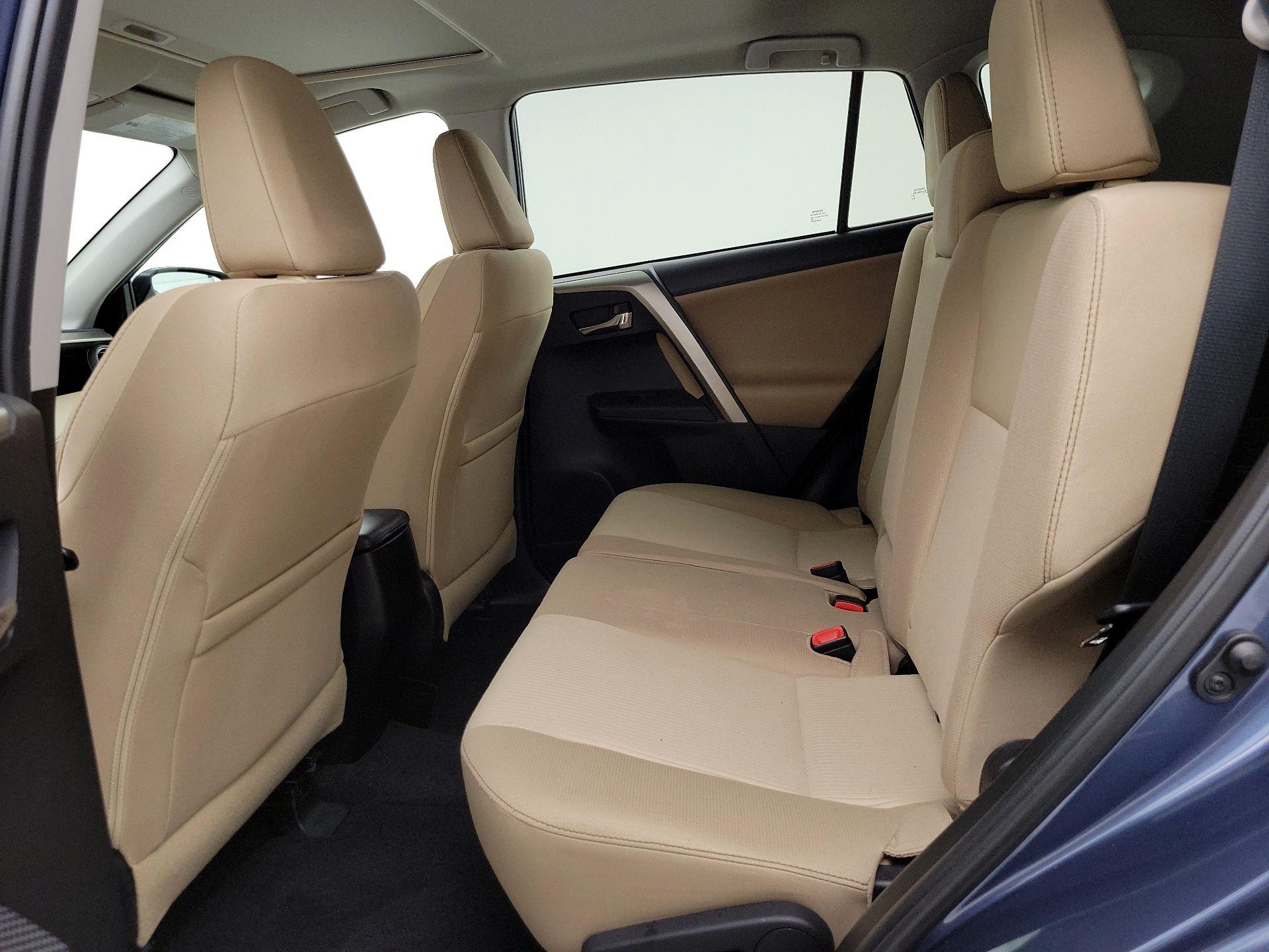 Thumbnail: 2014 Toyota RAV4 - 20