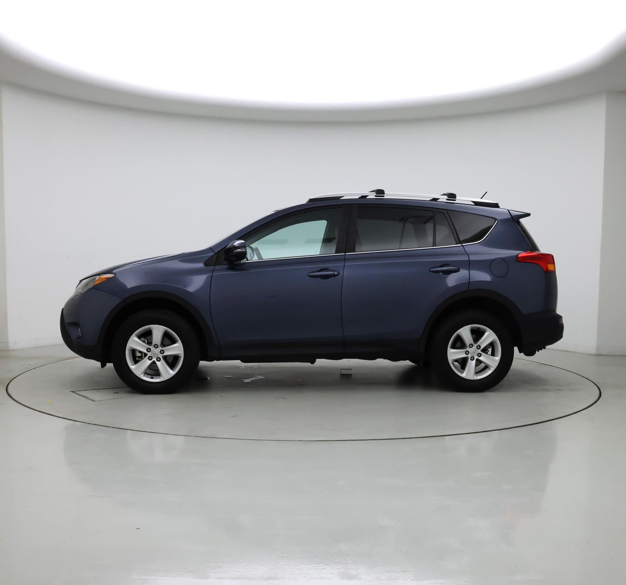 Thumbnail: 2014 Toyota RAV4 - 3