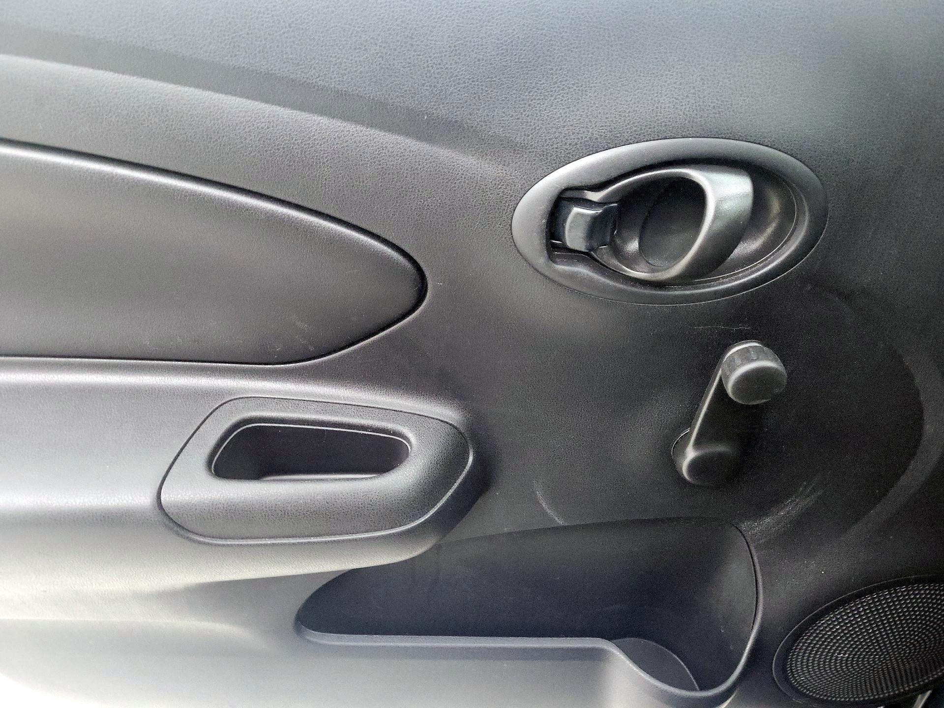 Thumbnail: 2015 Nissan Versa - 12