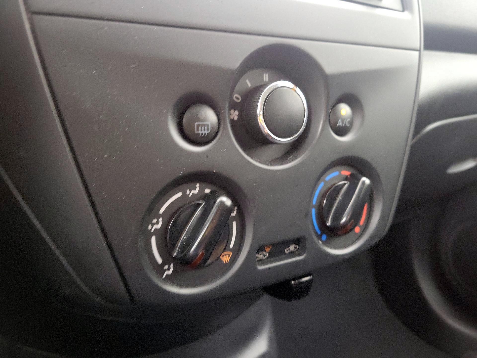 Thumbnail: 2015 Nissan Versa - 15