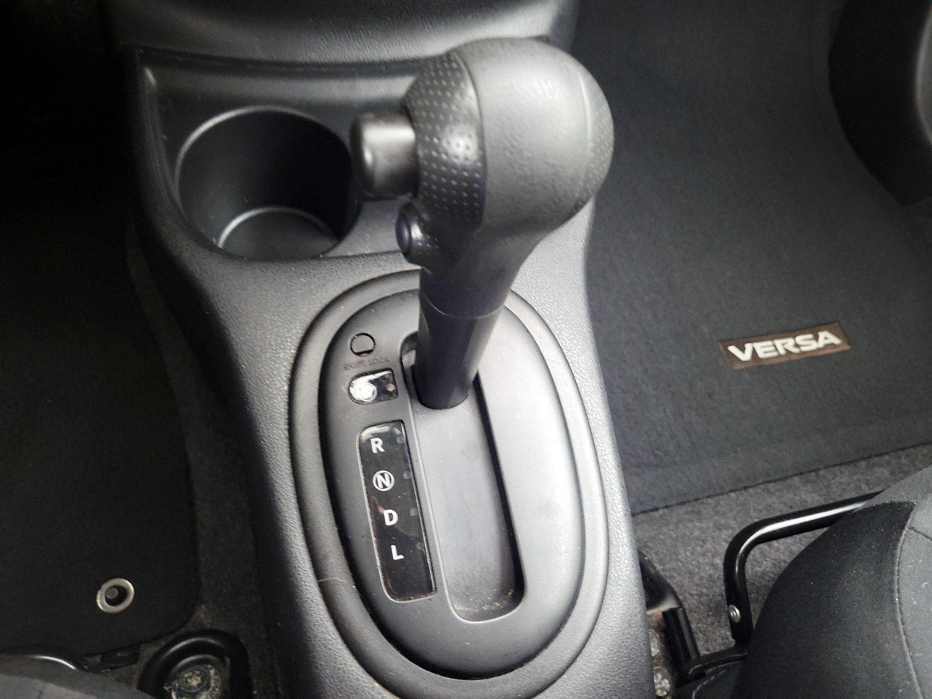 Thumbnail: 2015 Nissan Versa - 16