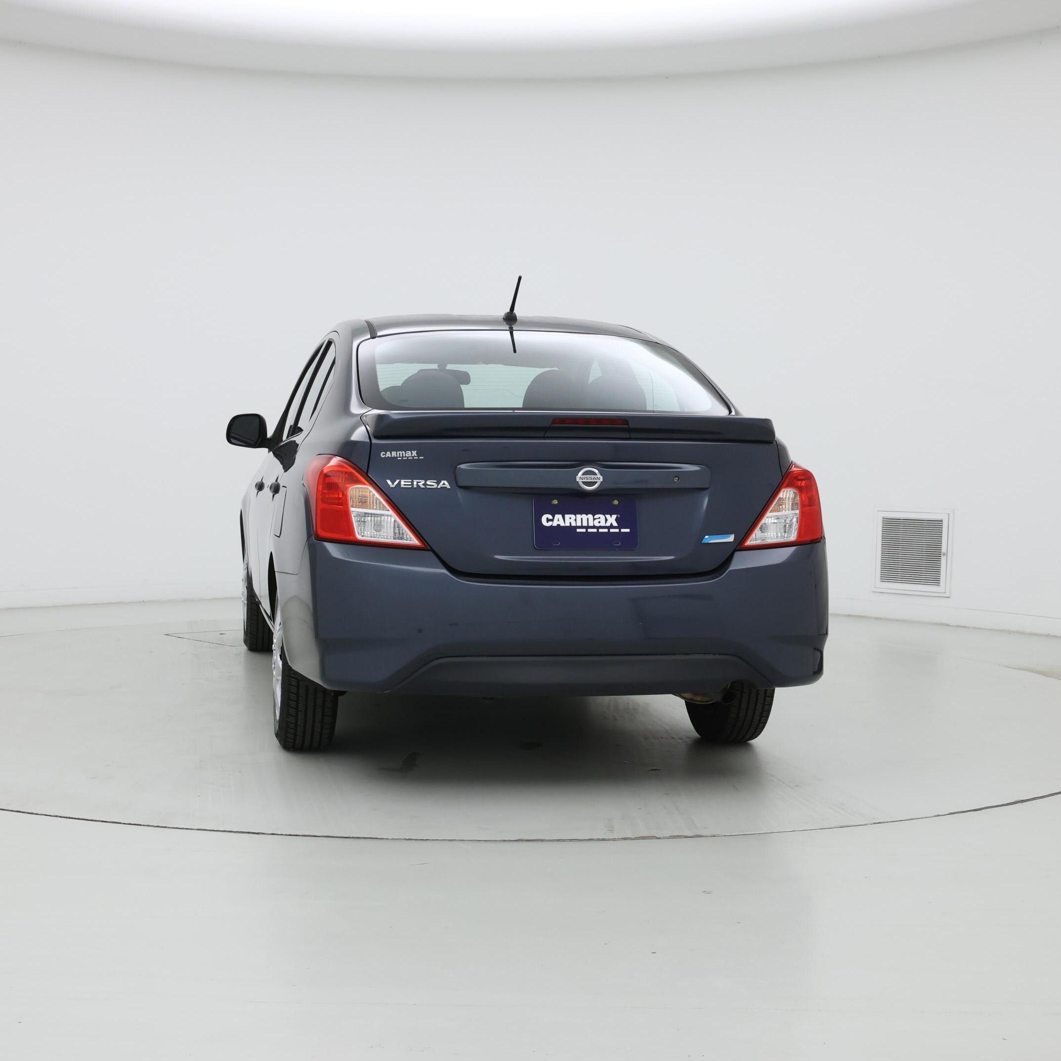 Thumbnail: 2015 Nissan Versa - 6