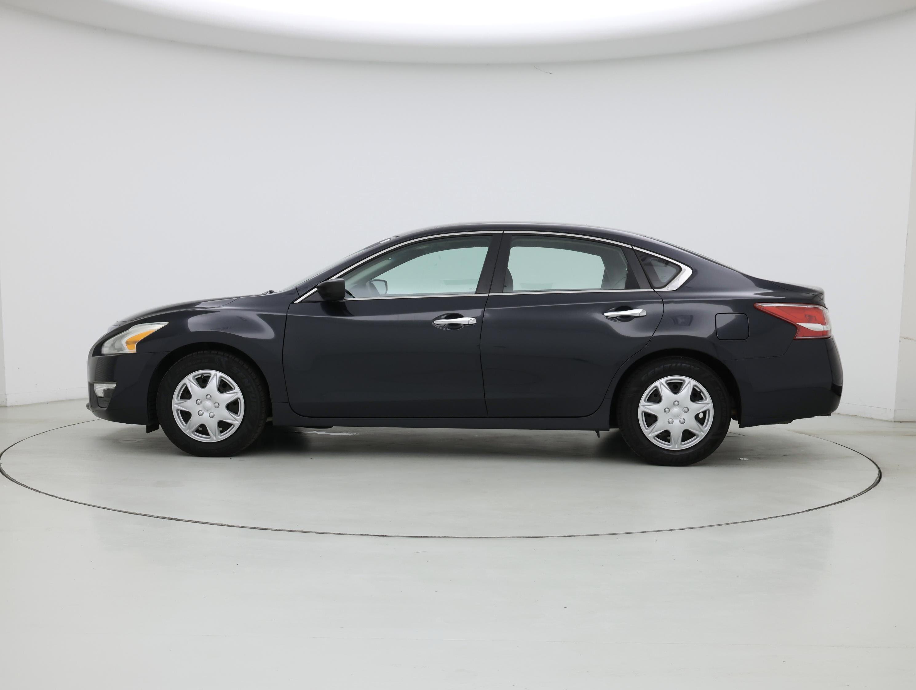 Thumbnail: 2013 Nissan Altima - 3