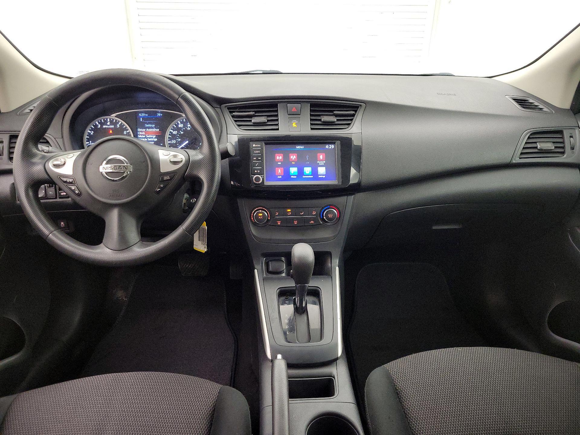 Thumbnail: 2019 Nissan Sentra - 9