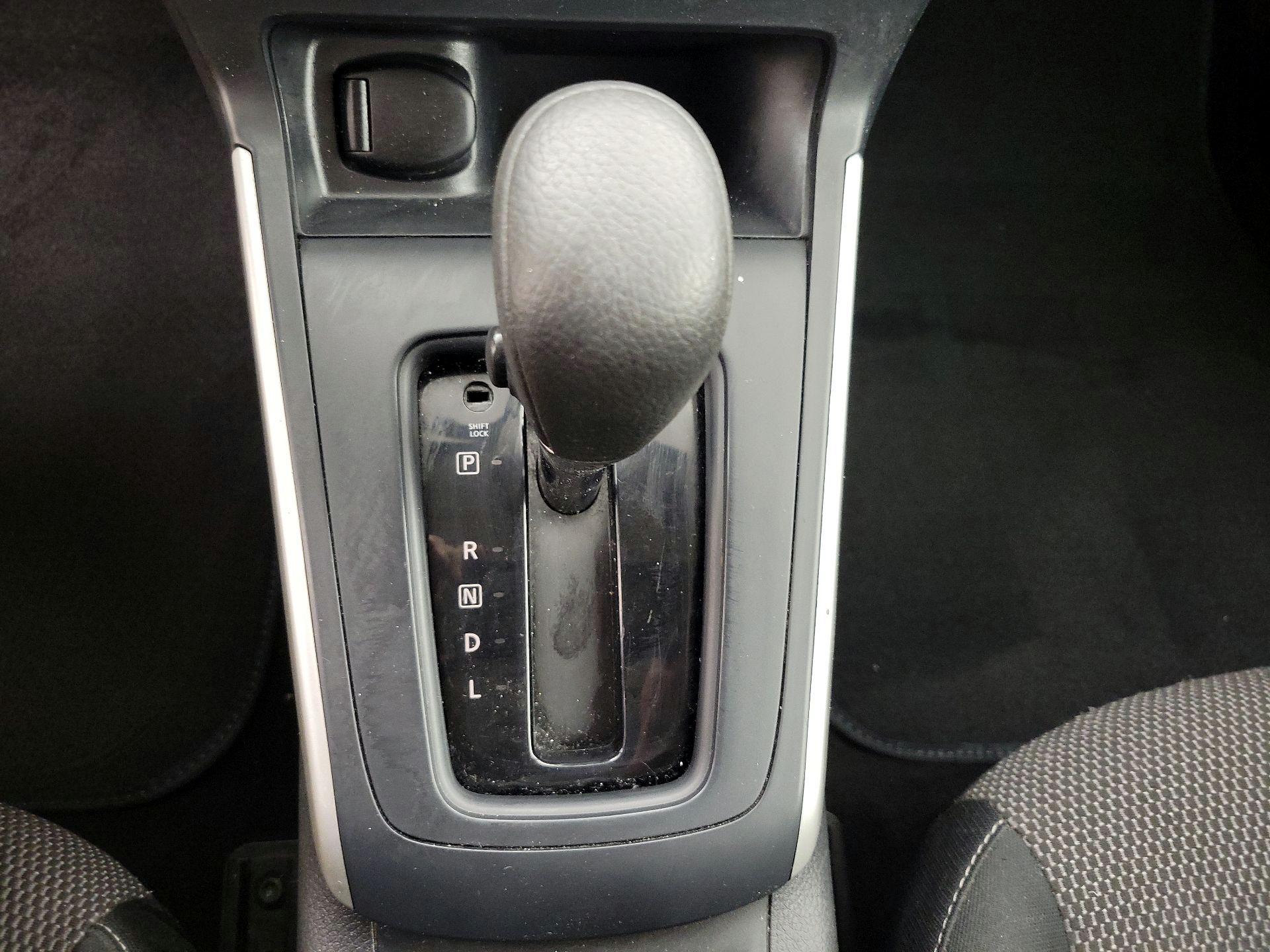 Thumbnail: 2019 Nissan Sentra - 17