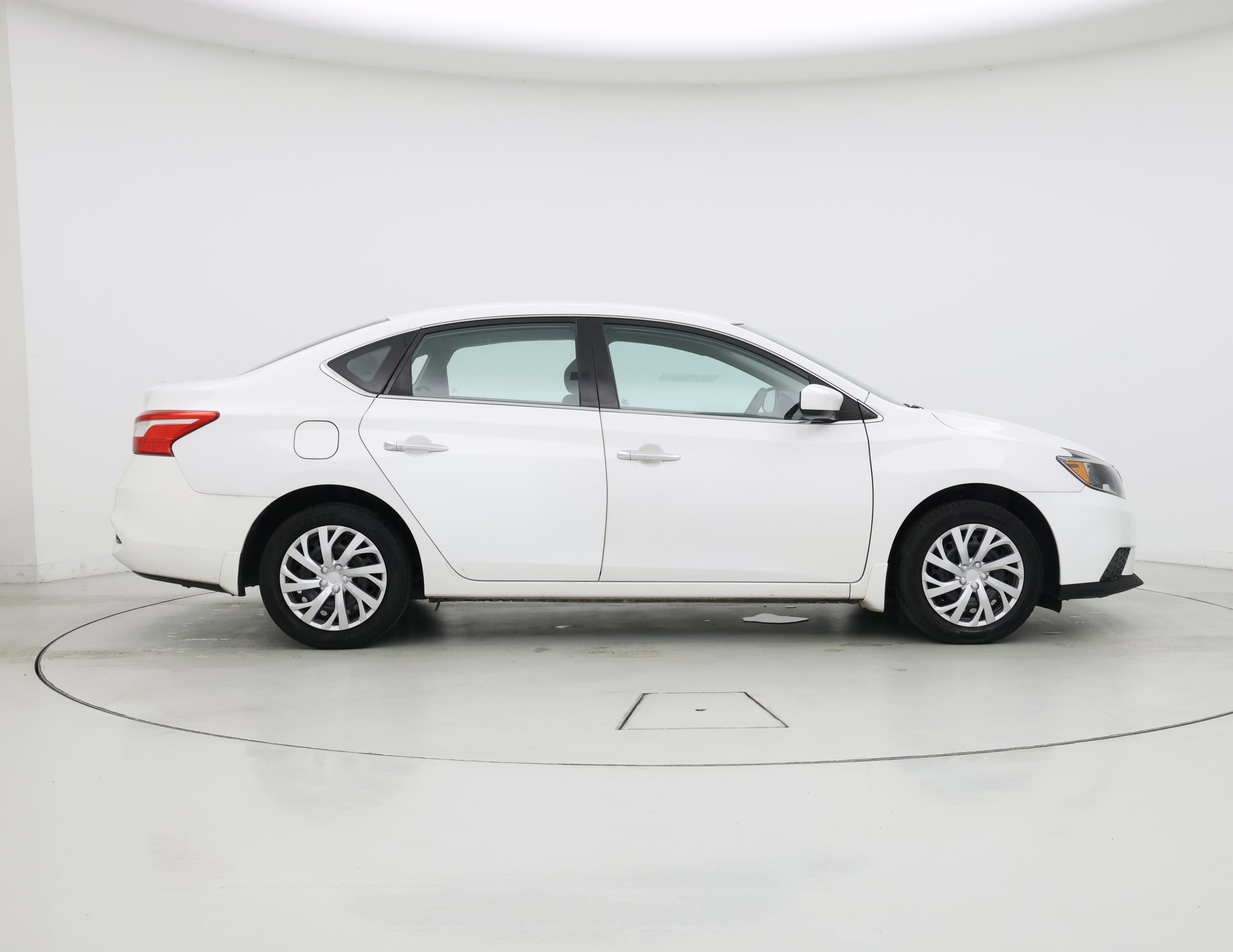 Thumbnail: 2019 Nissan Sentra - 7