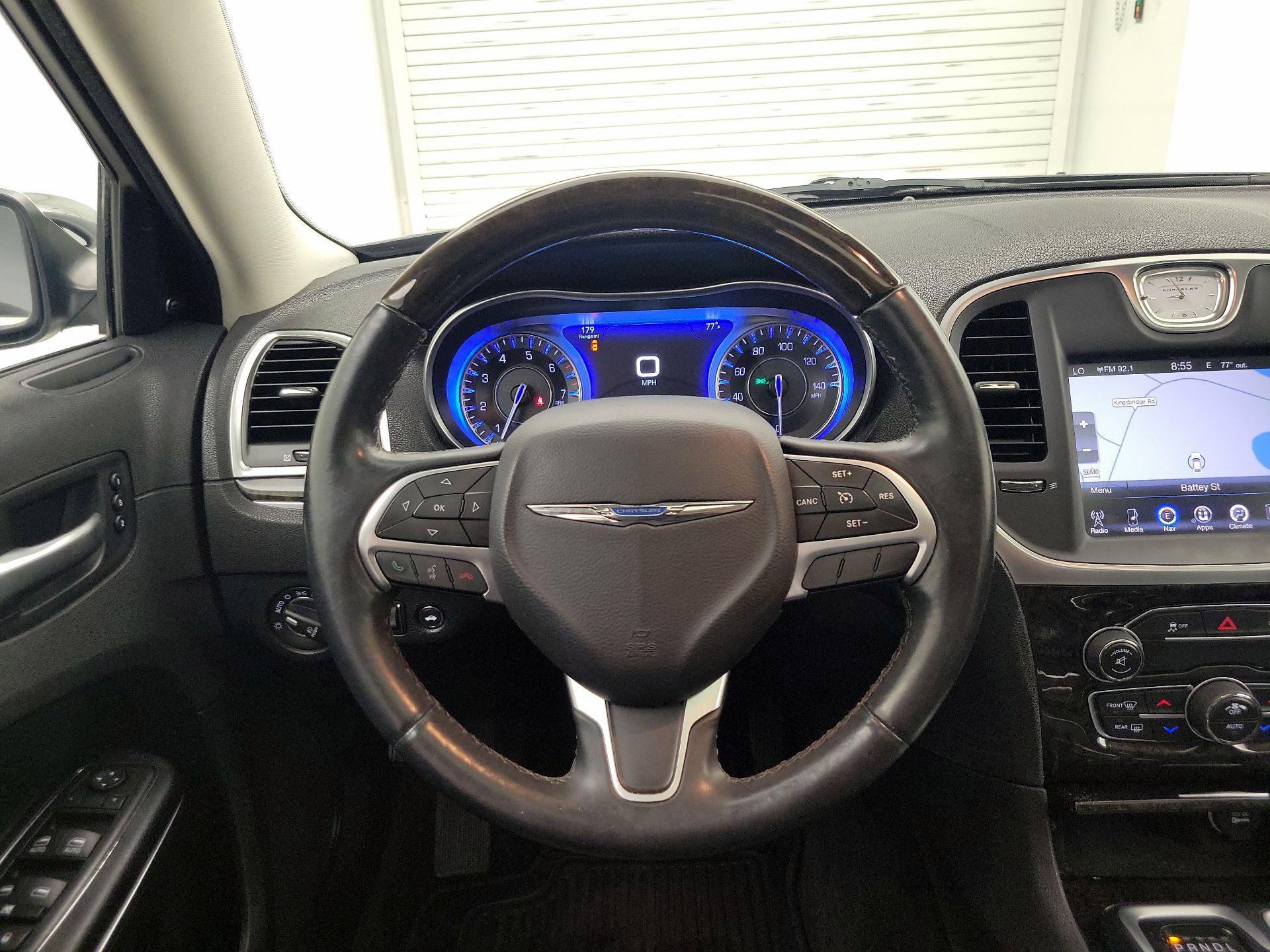 Thumbnail: 2016 Chrysler 300 - 10