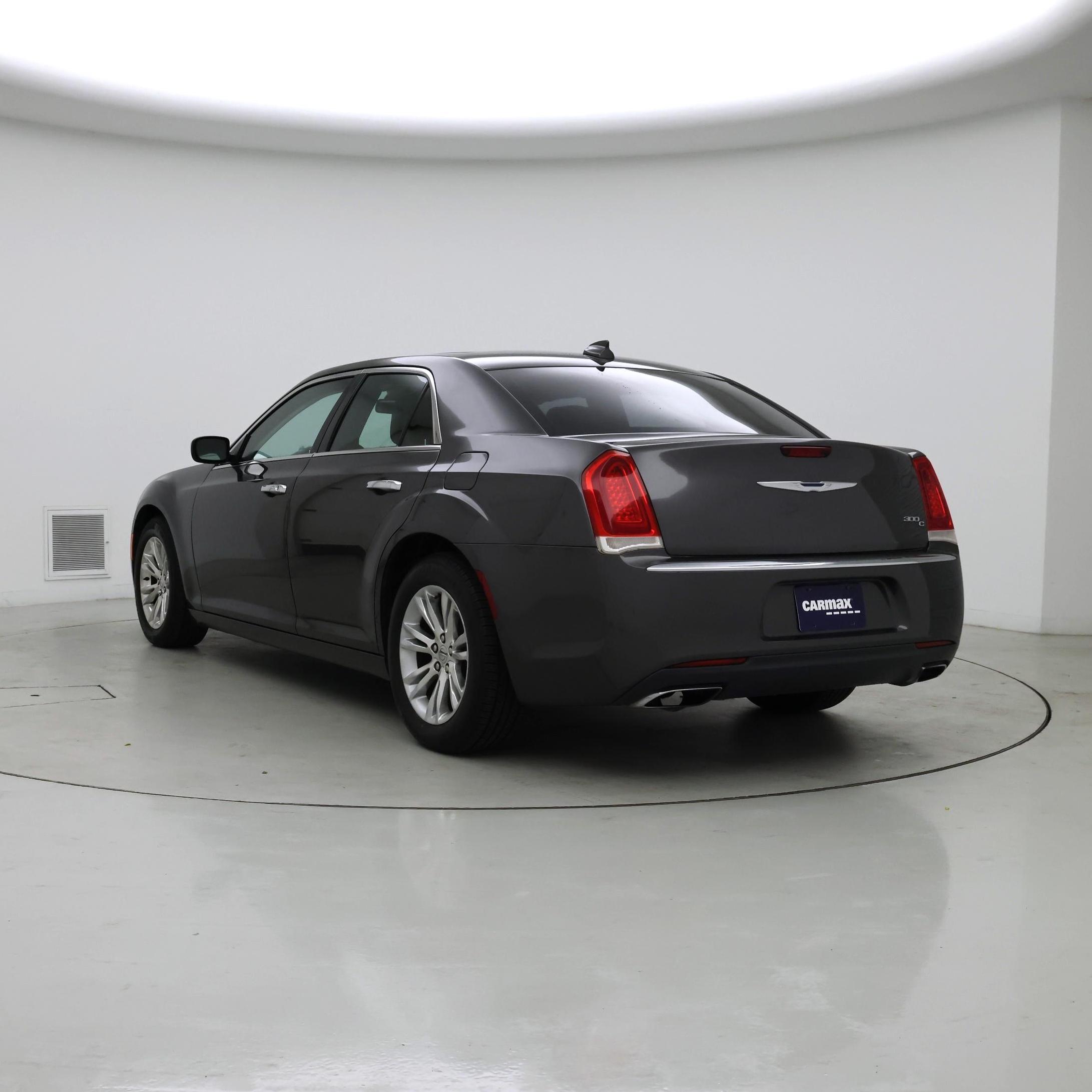 Thumbnail: 2016 Chrysler 300 - 2