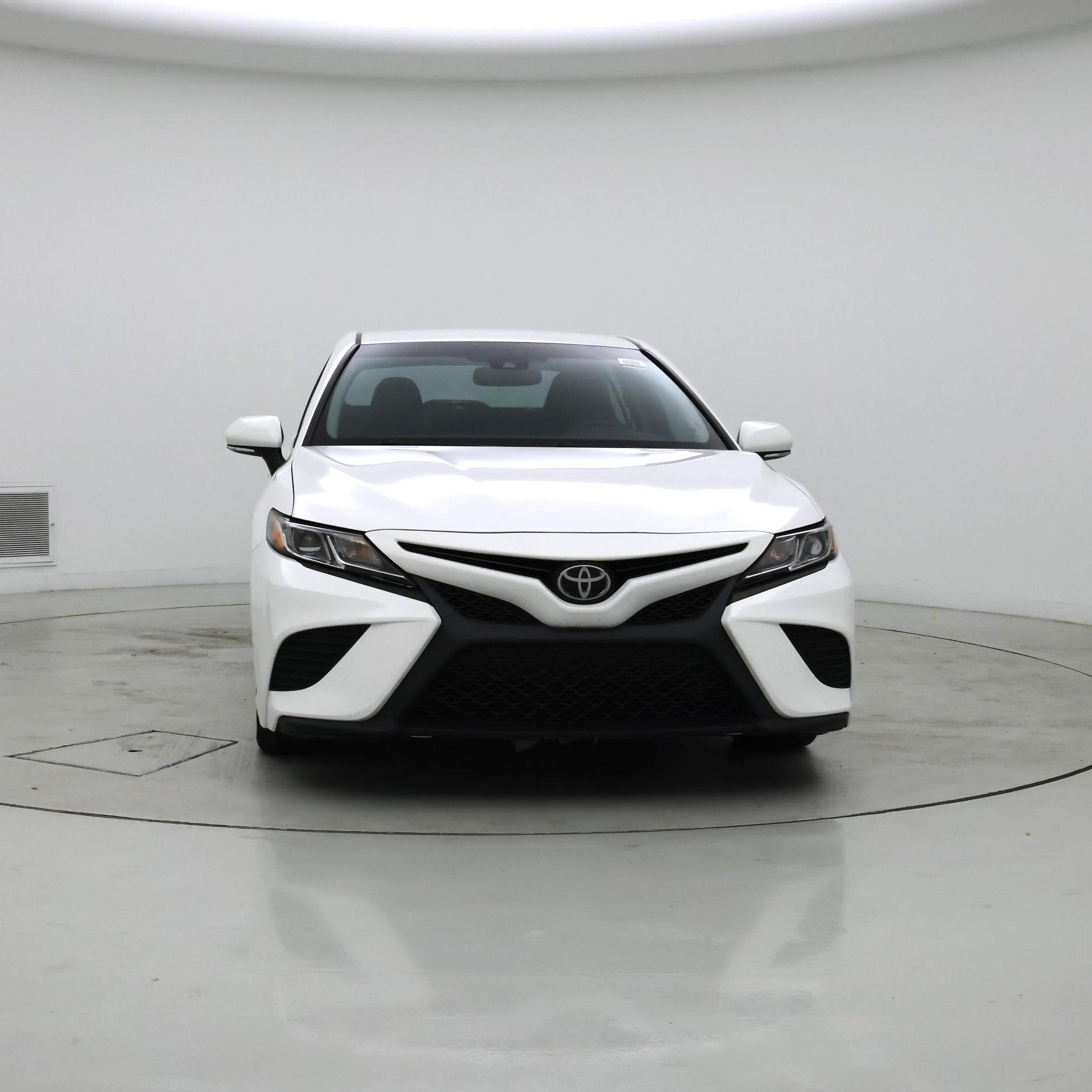 Thumbnail: 2018 Toyota Camry - 5