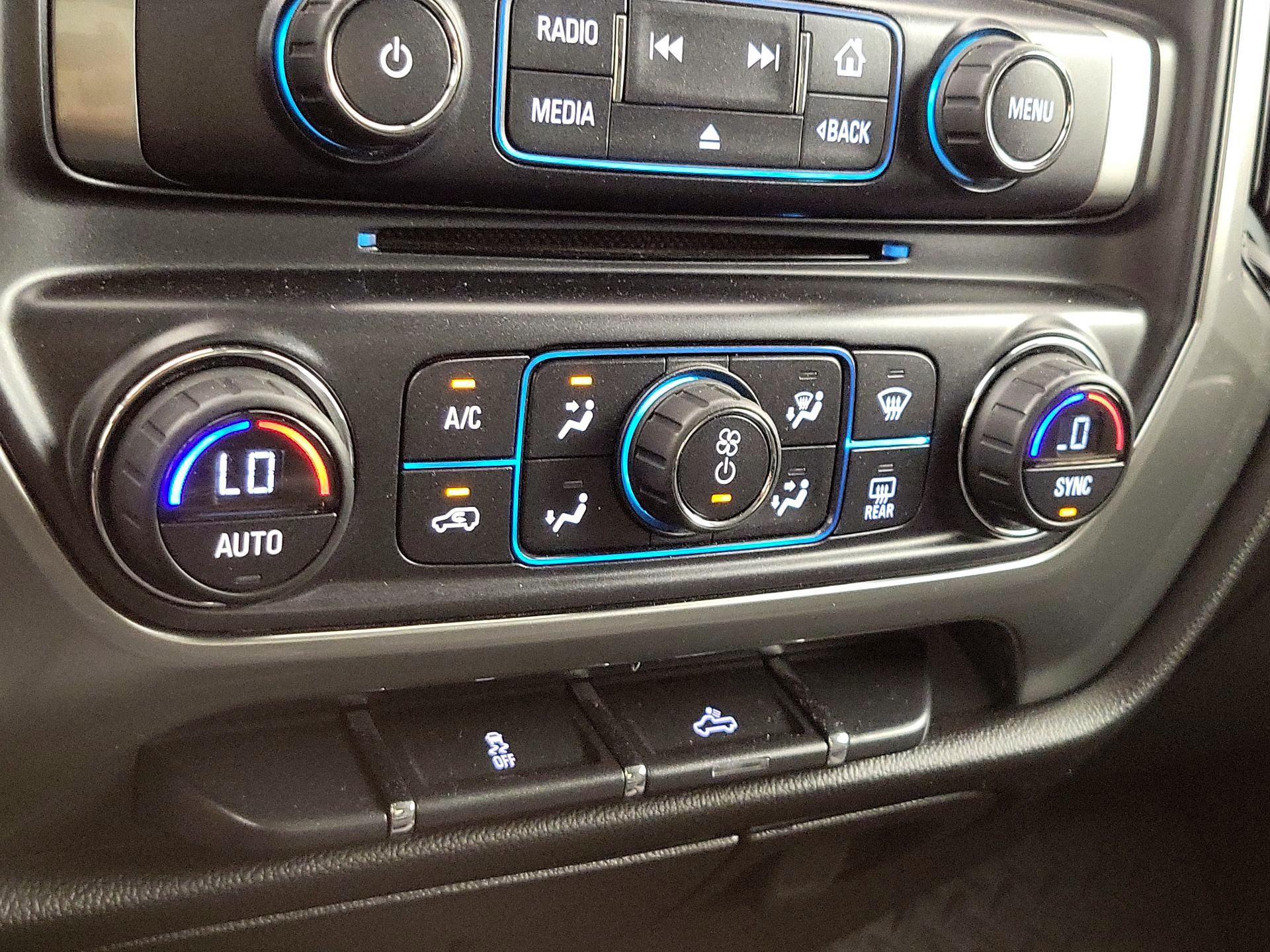 Thumbnail: 2015 Chevrolet Silverado 2500 - 16