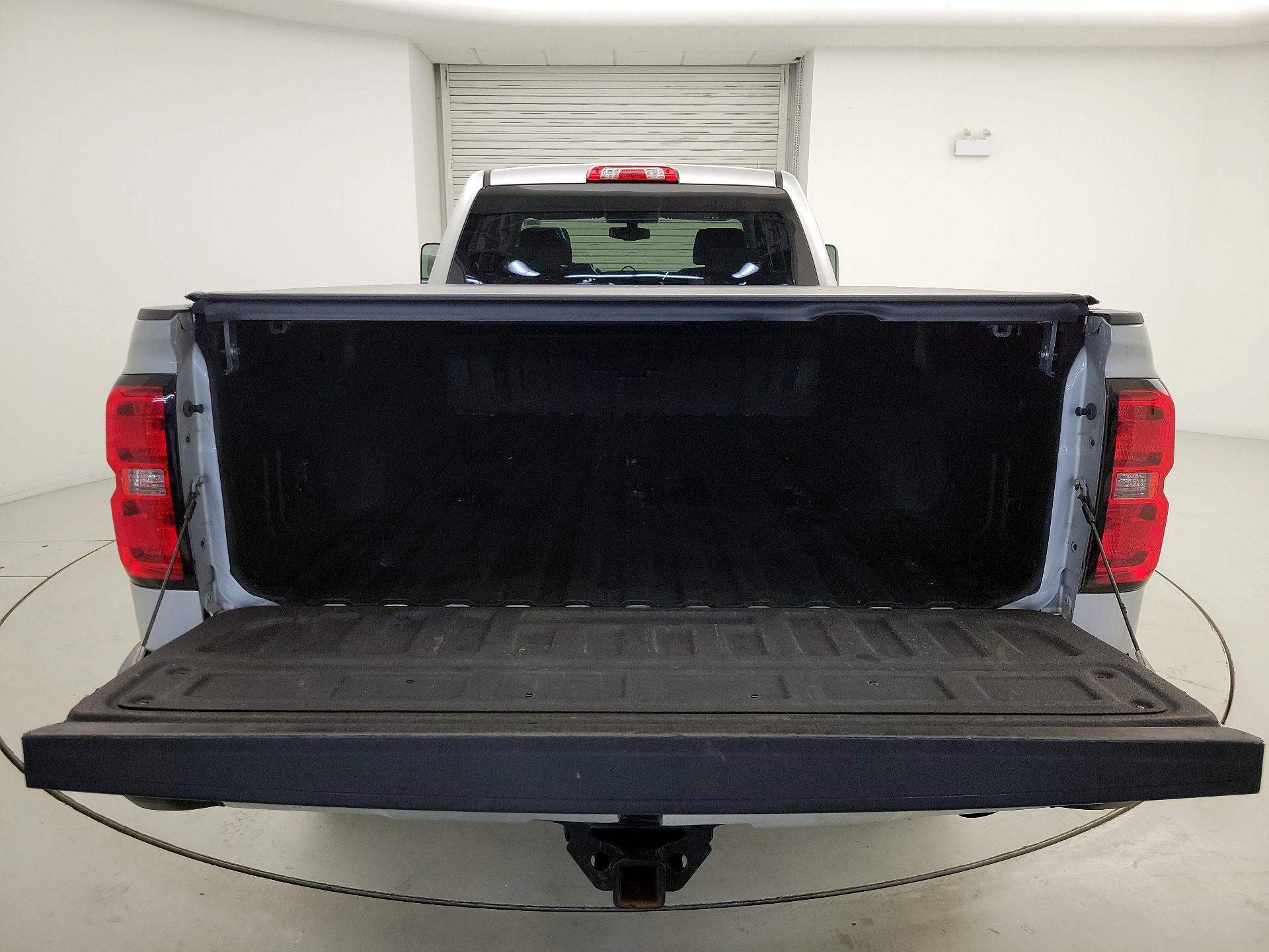 Thumbnail: 2015 Chevrolet Silverado 2500 - 20