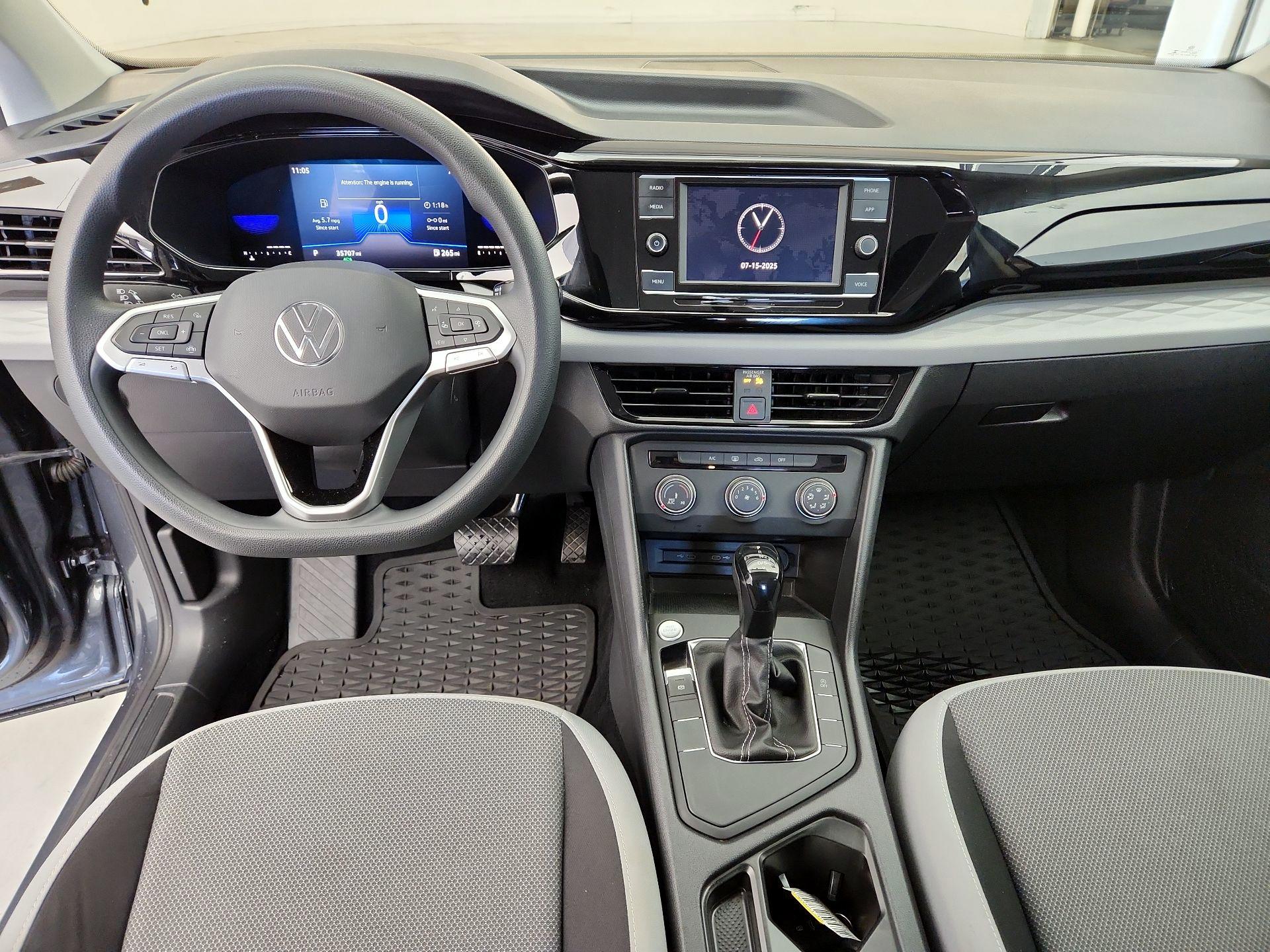 Thumbnail: 2022 Volkswagen Taos - 9