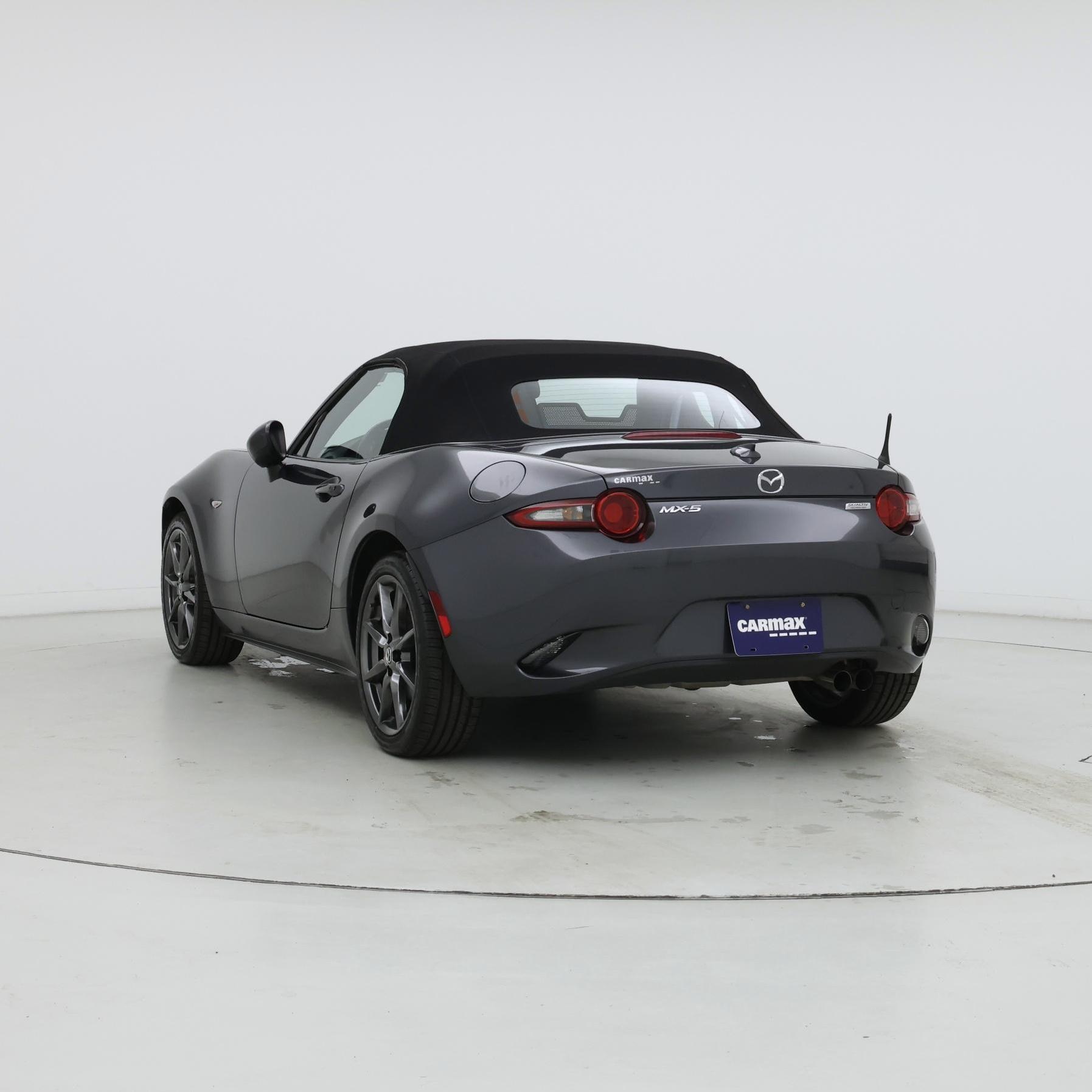 Thumbnail: 2016 Mazda MX-5 Miata - 2