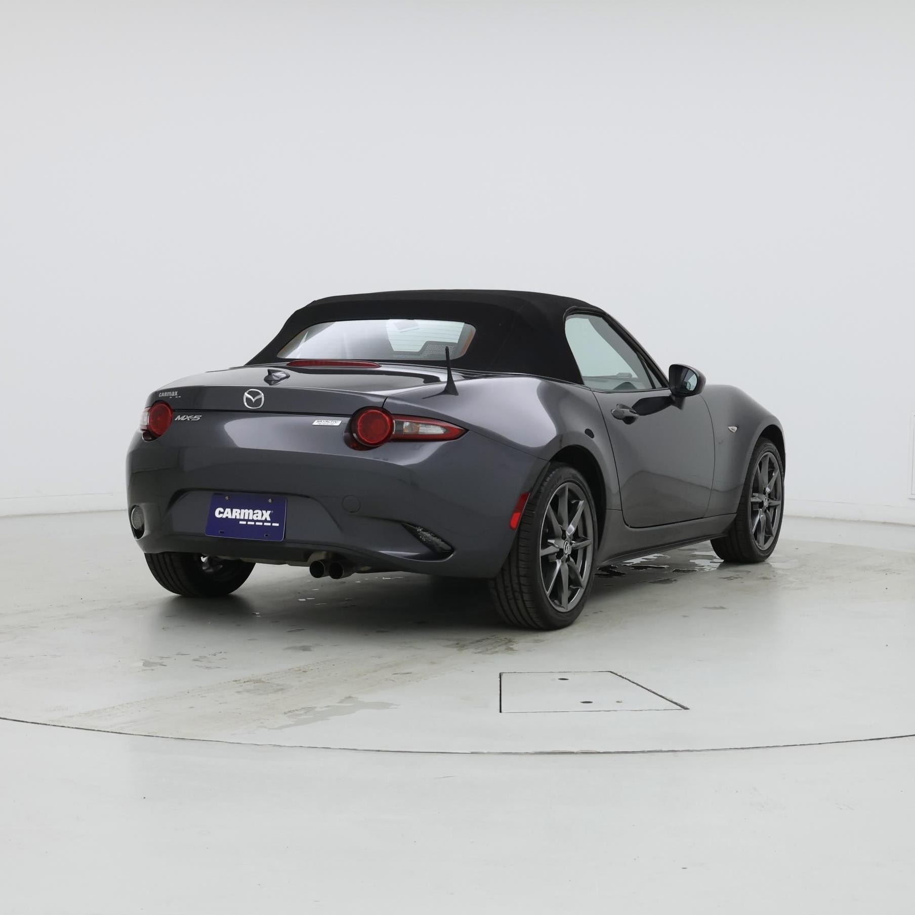 Thumbnail: 2016 Mazda MX-5 Miata - 8
