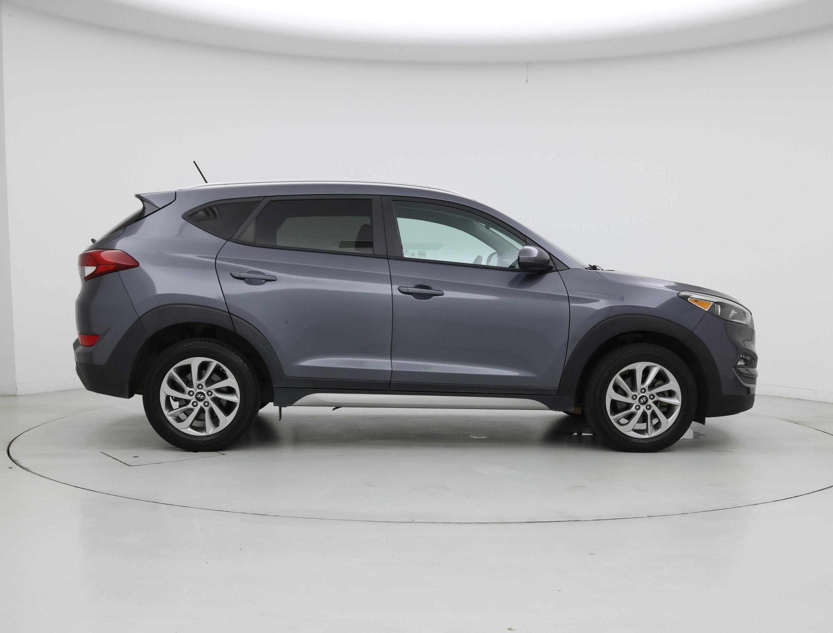 Thumbnail: 2017 Hyundai Tucson - 7