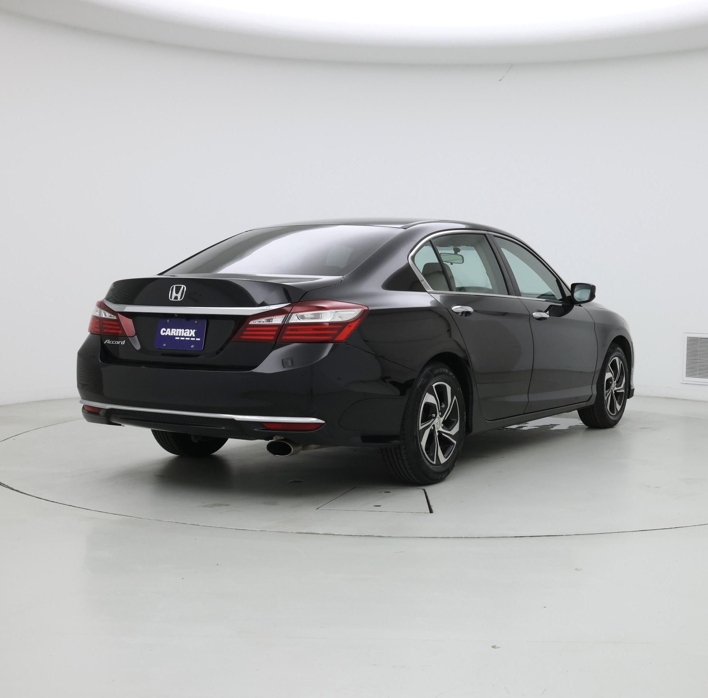 Thumbnail: 2017 Honda Accord - 8