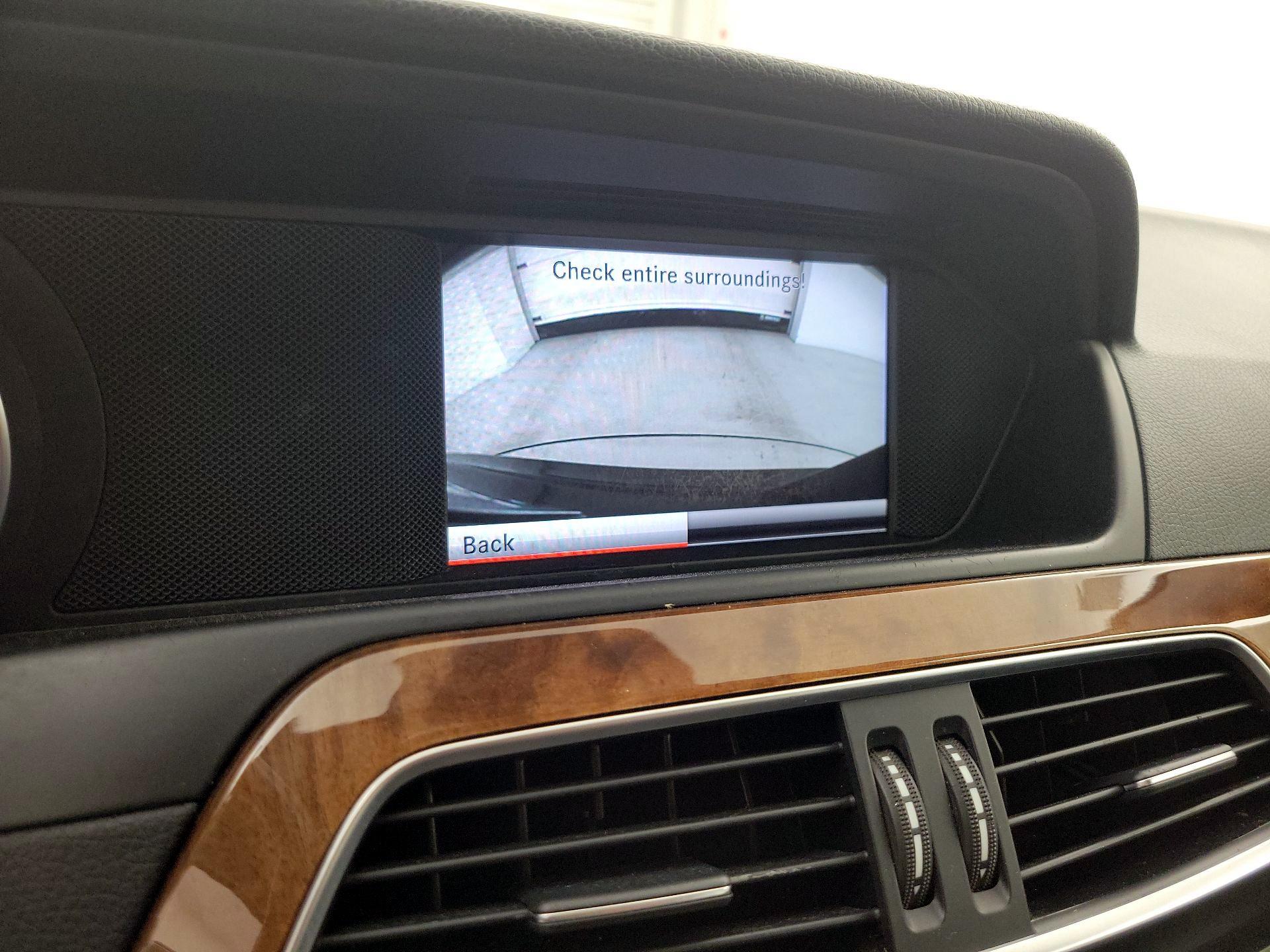 Thumbnail: 2014 Mercedes-Benz C-Class - 15