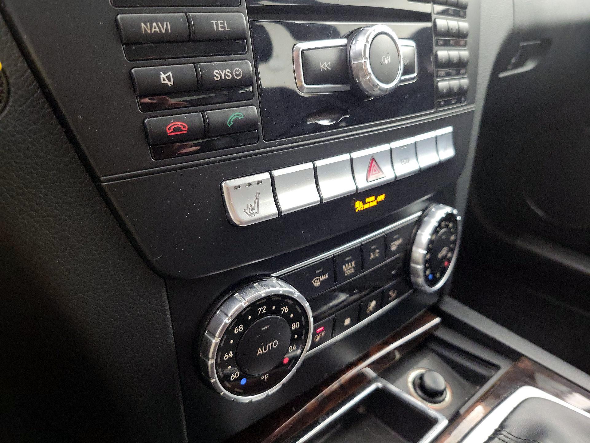Thumbnail: 2014 Mercedes-Benz C-Class - 17