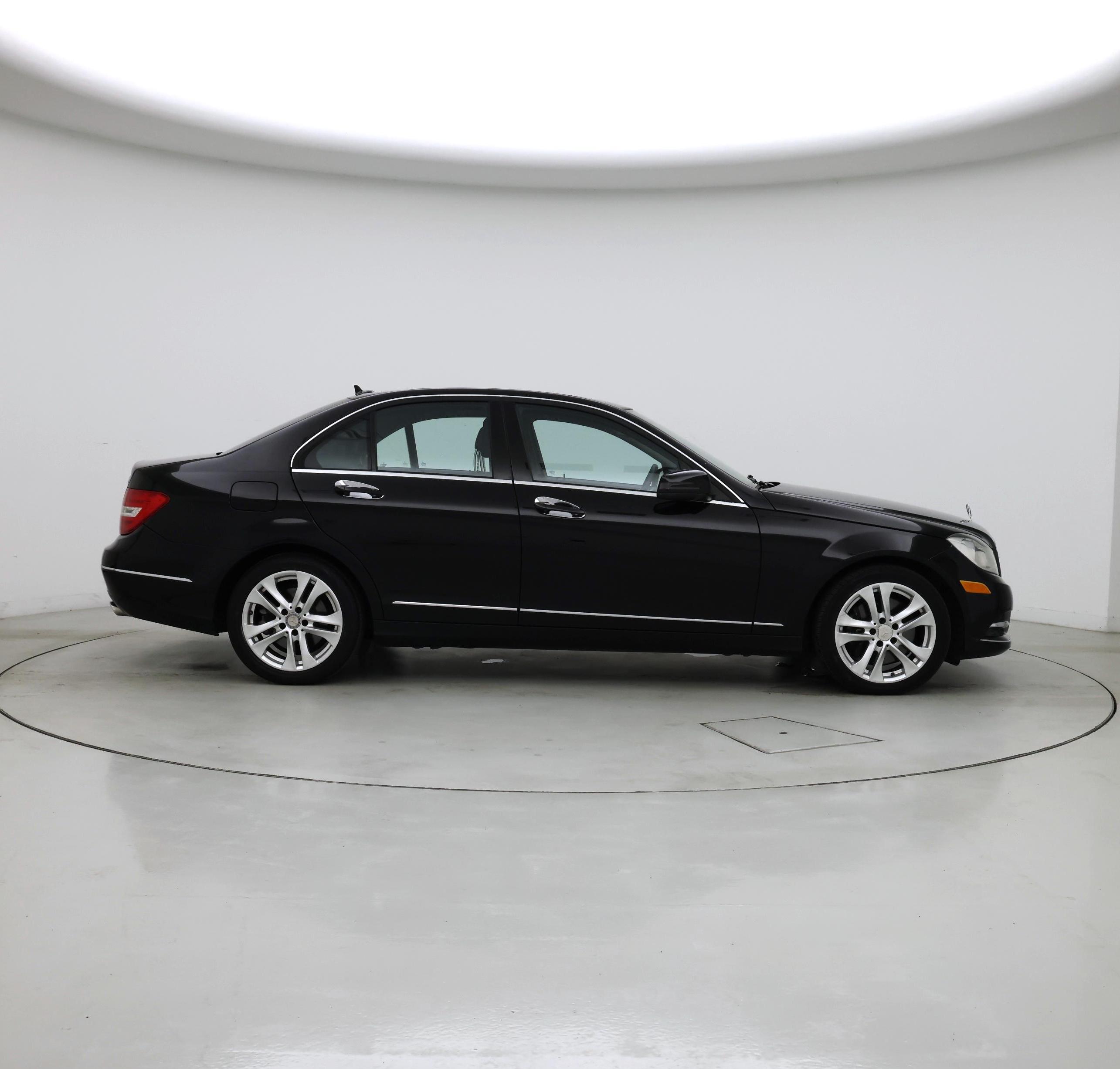 Thumbnail: 2014 Mercedes-Benz C-Class - 7