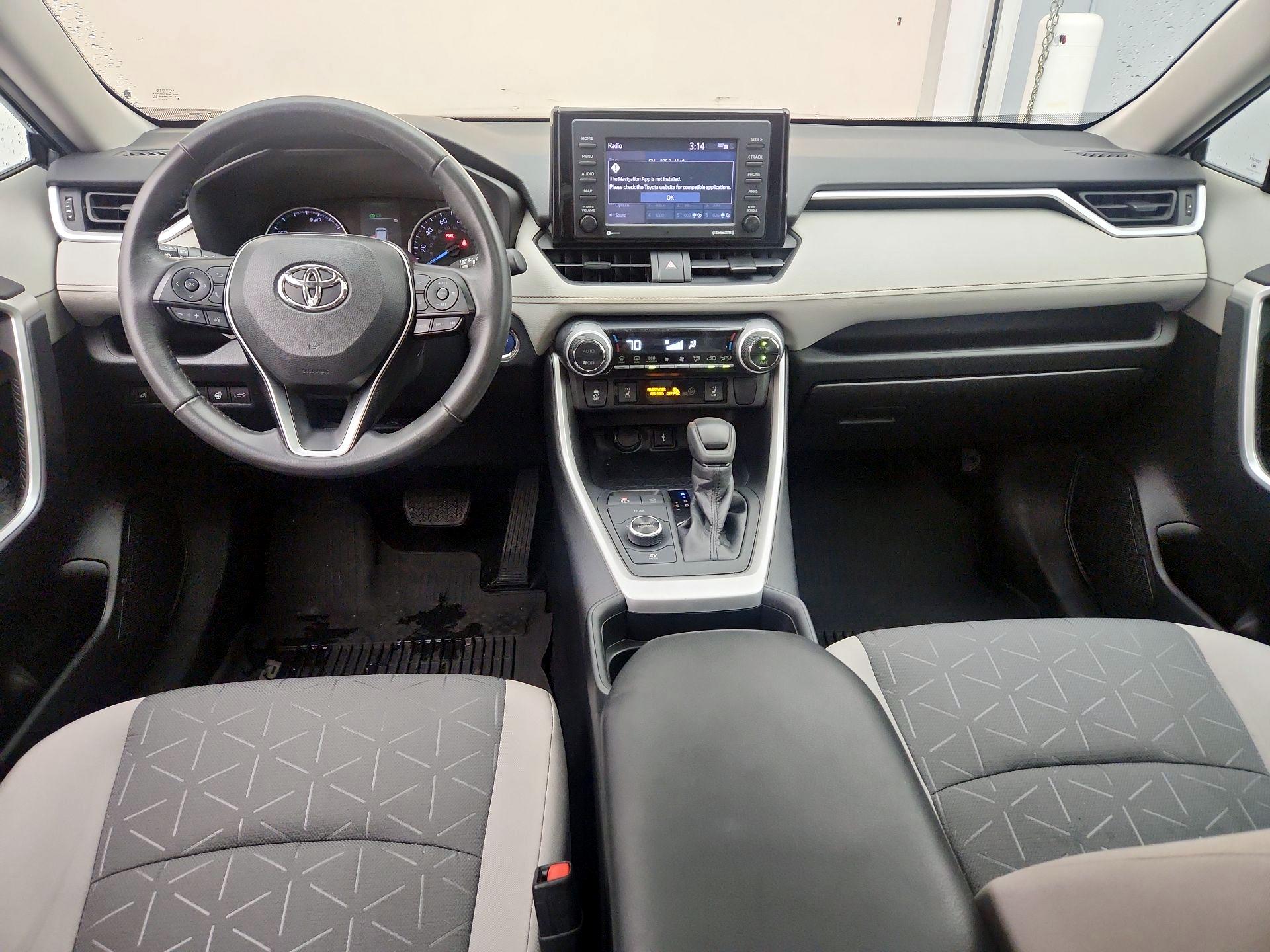 Thumbnail: 2020 Toyota RAV4 - 9