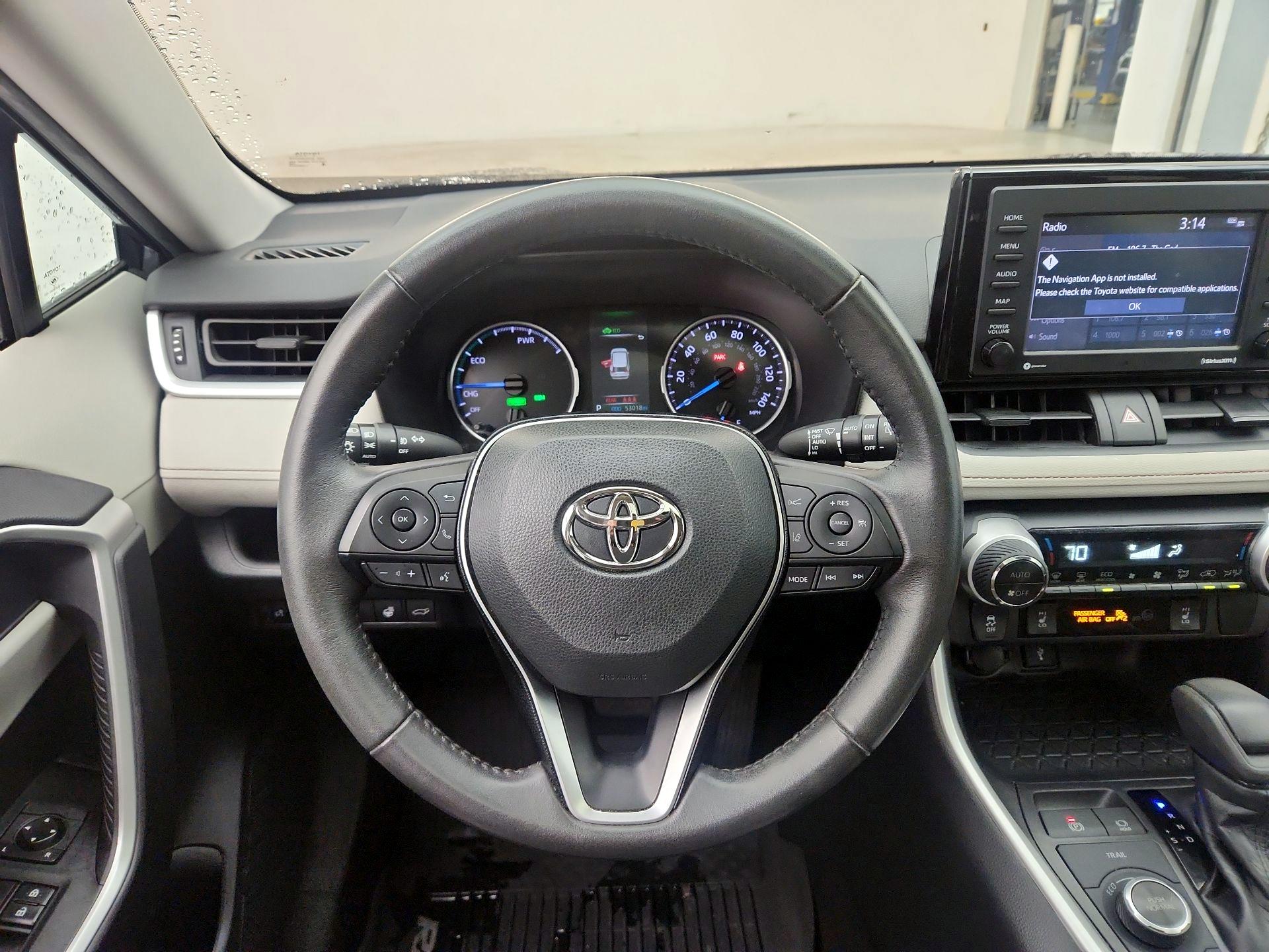 Thumbnail: 2020 Toyota RAV4 - 10
