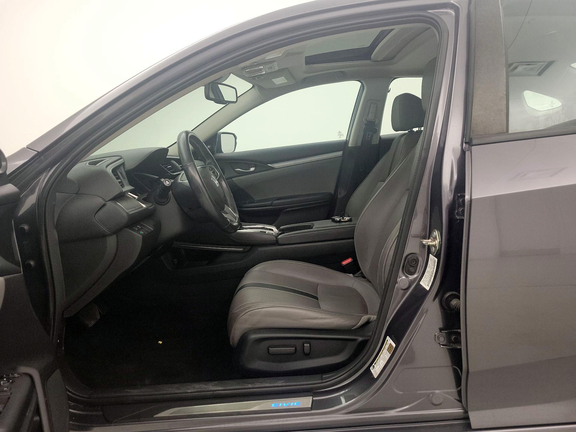 Thumbnail: 2016 Honda Civic - 11