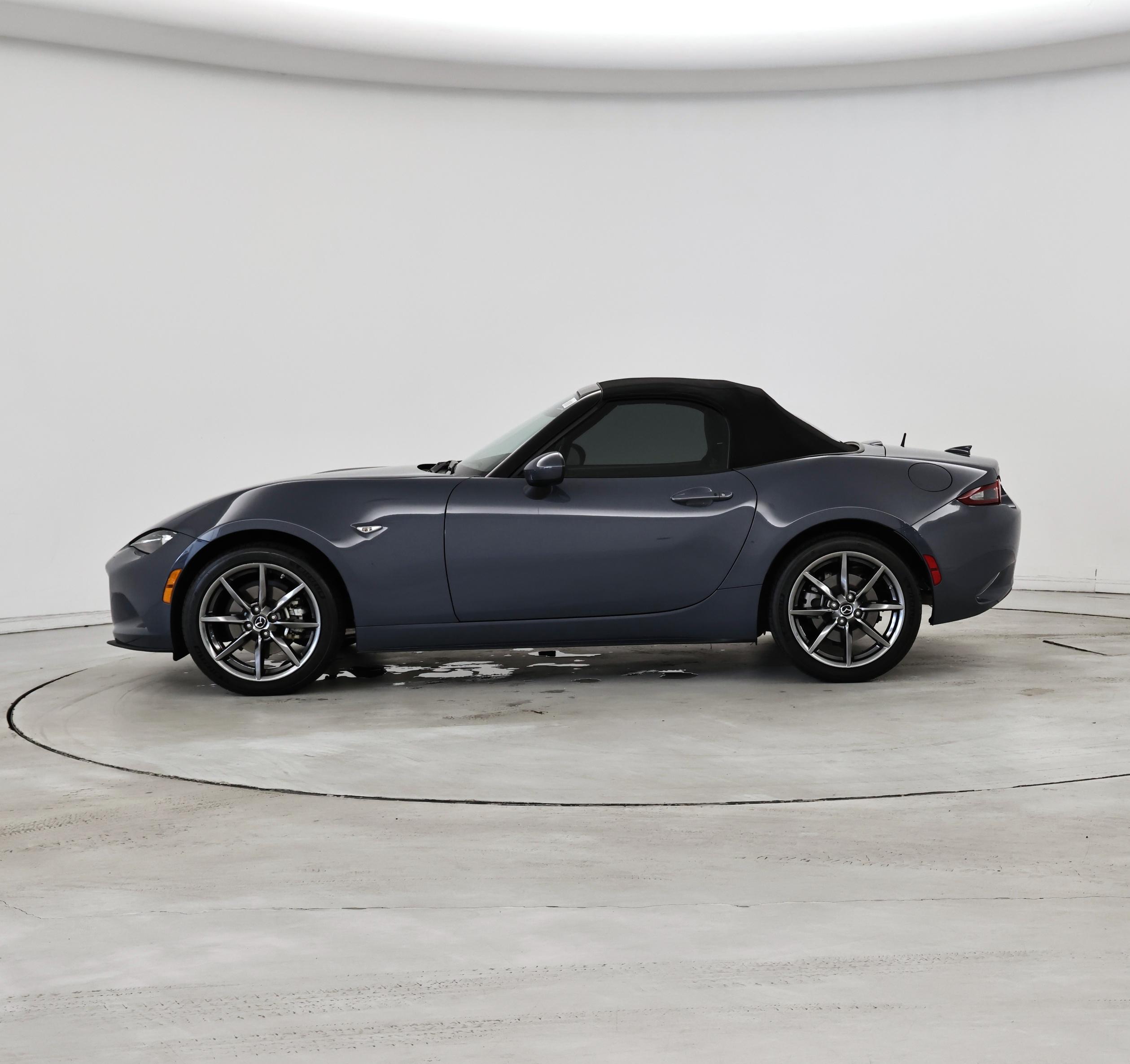 Thumbnail: 2020 Mazda MX-5 Miata - 3