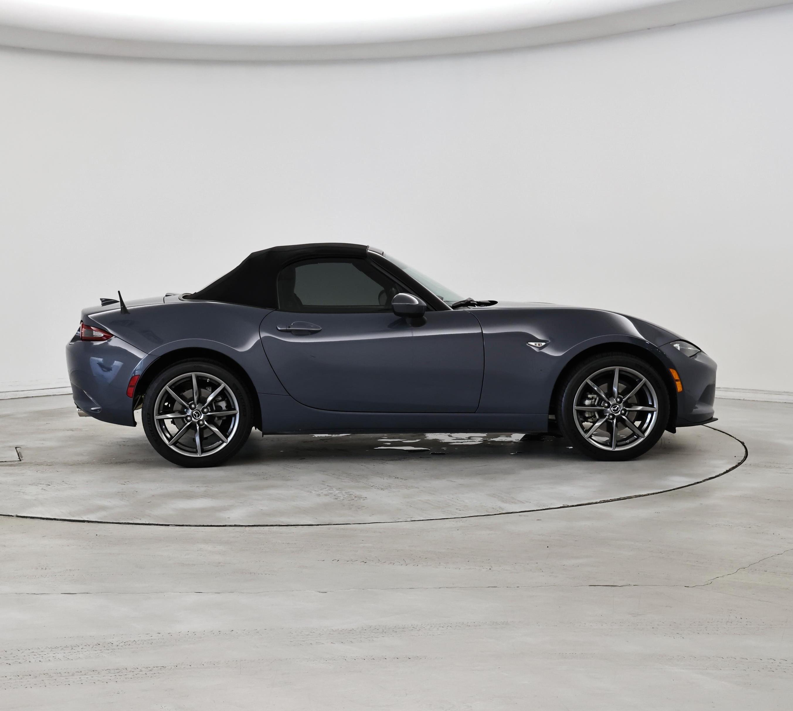 Thumbnail: 2020 Mazda MX-5 Miata - 7