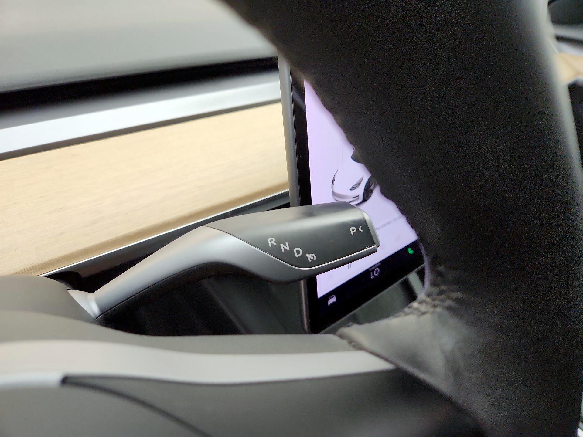 Thumbnail: 2021 Tesla Model 3 - 17