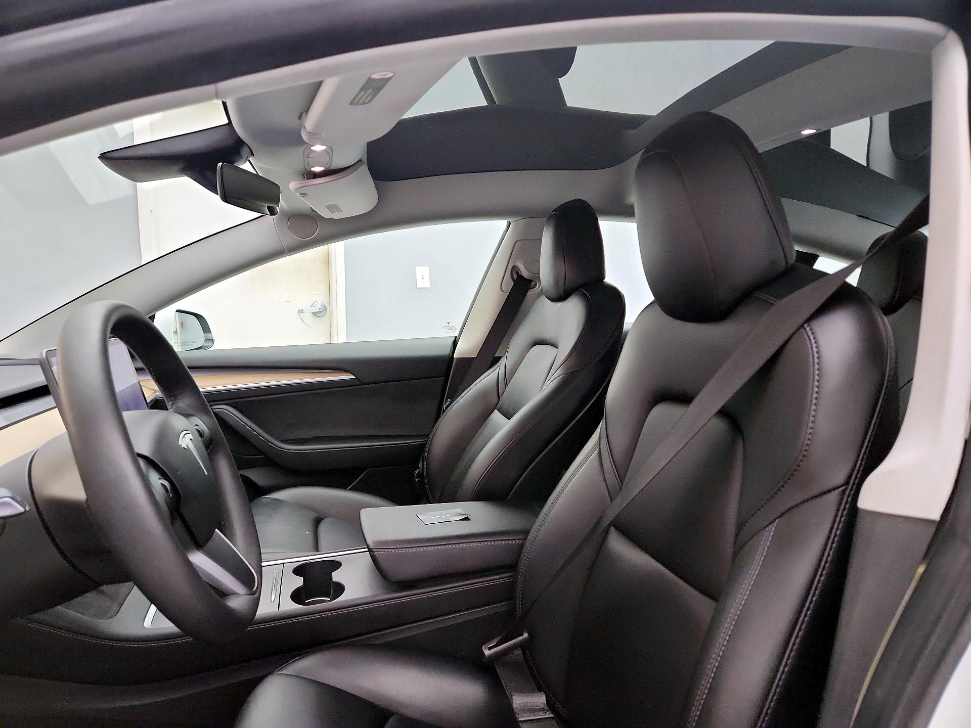 Thumbnail: 2021 Tesla Model 3 - 18