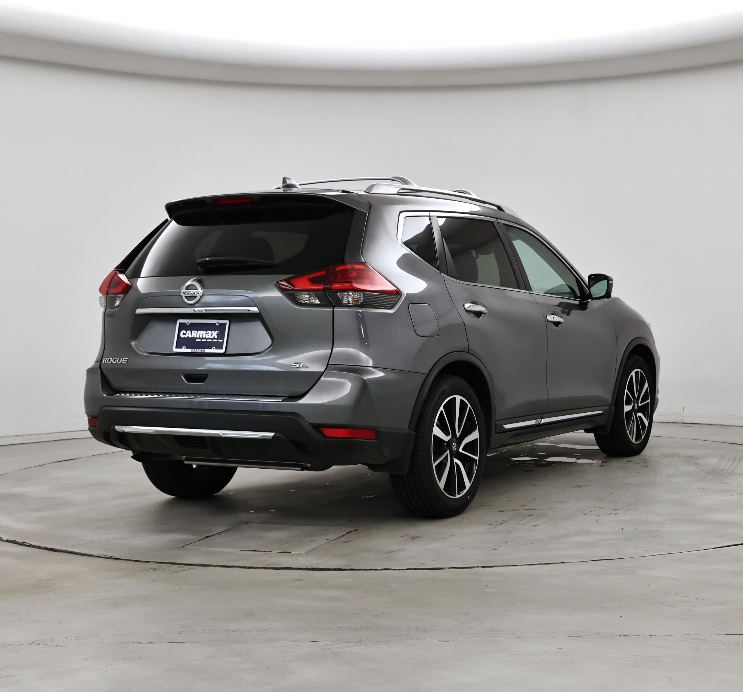 Thumbnail: 2017 Nissan Rogue - 8