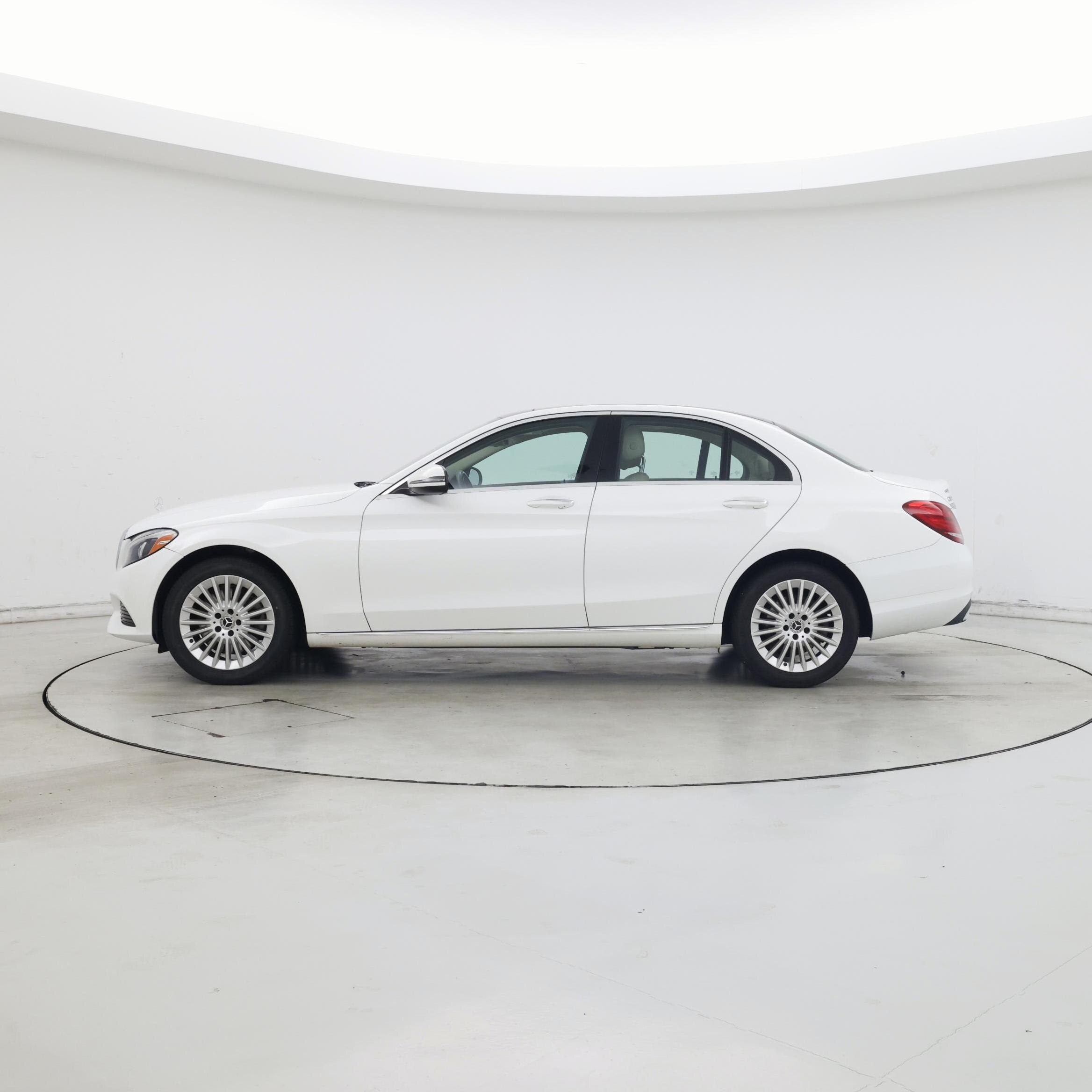 Thumbnail: 2017 Mercedes-Benz C-Class - 3