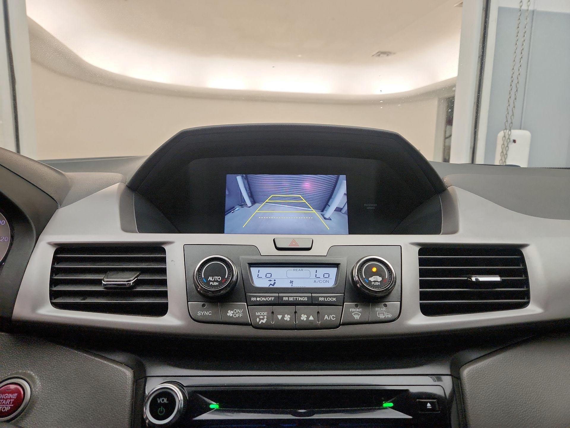 Thumbnail: 2016 Honda Odyssey - 14
