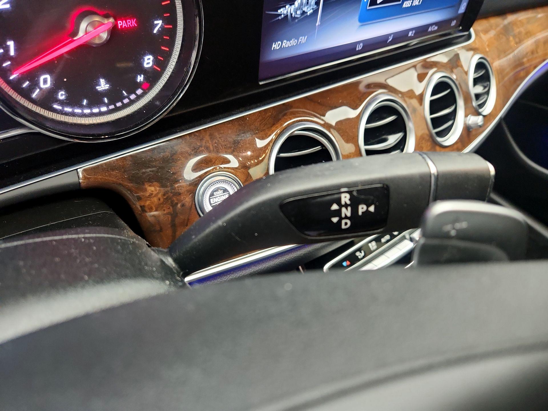 Thumbnail: 2017 Mercedes-Benz E-Class - 17