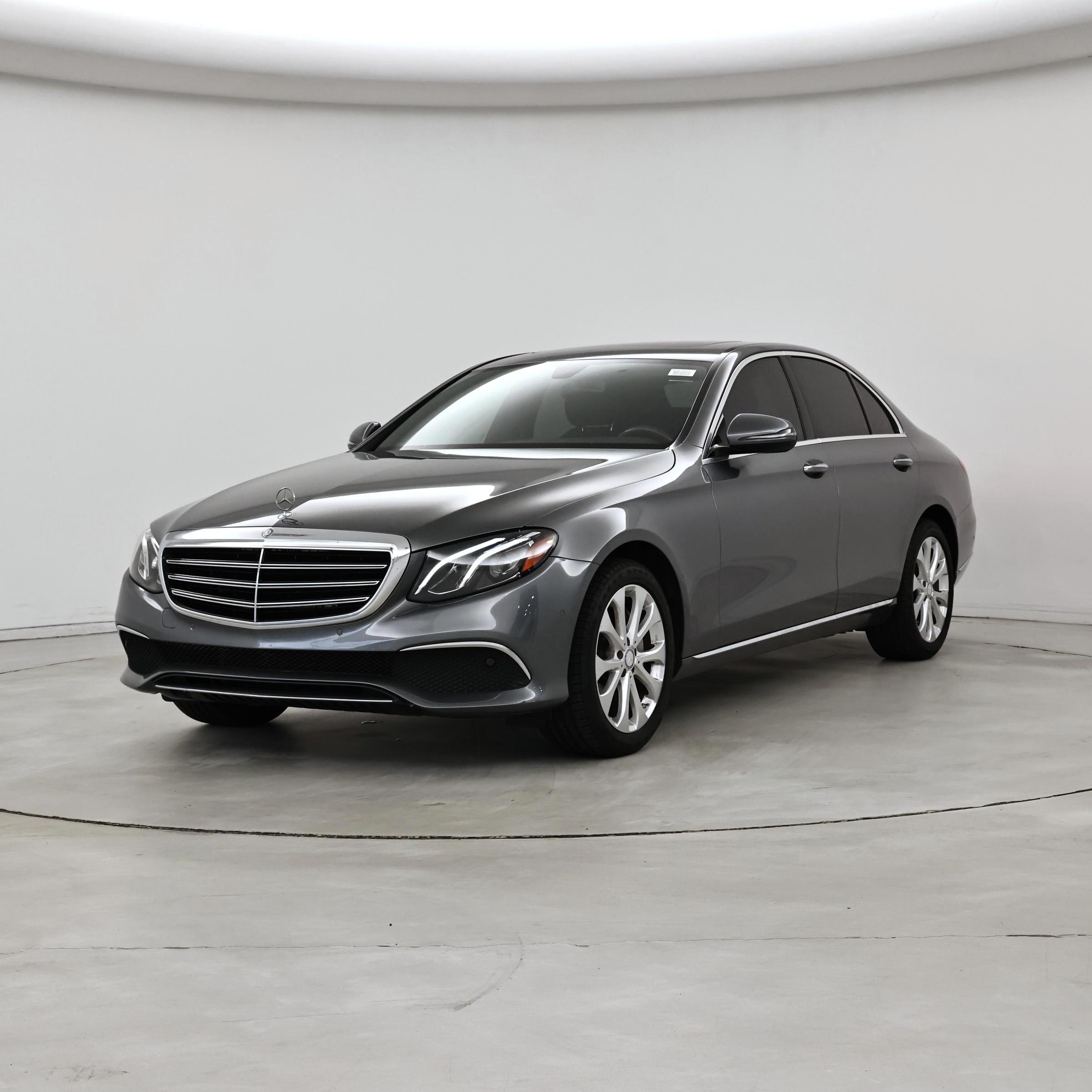 Thumbnail: 2017 Mercedes-Benz E-Class - 4