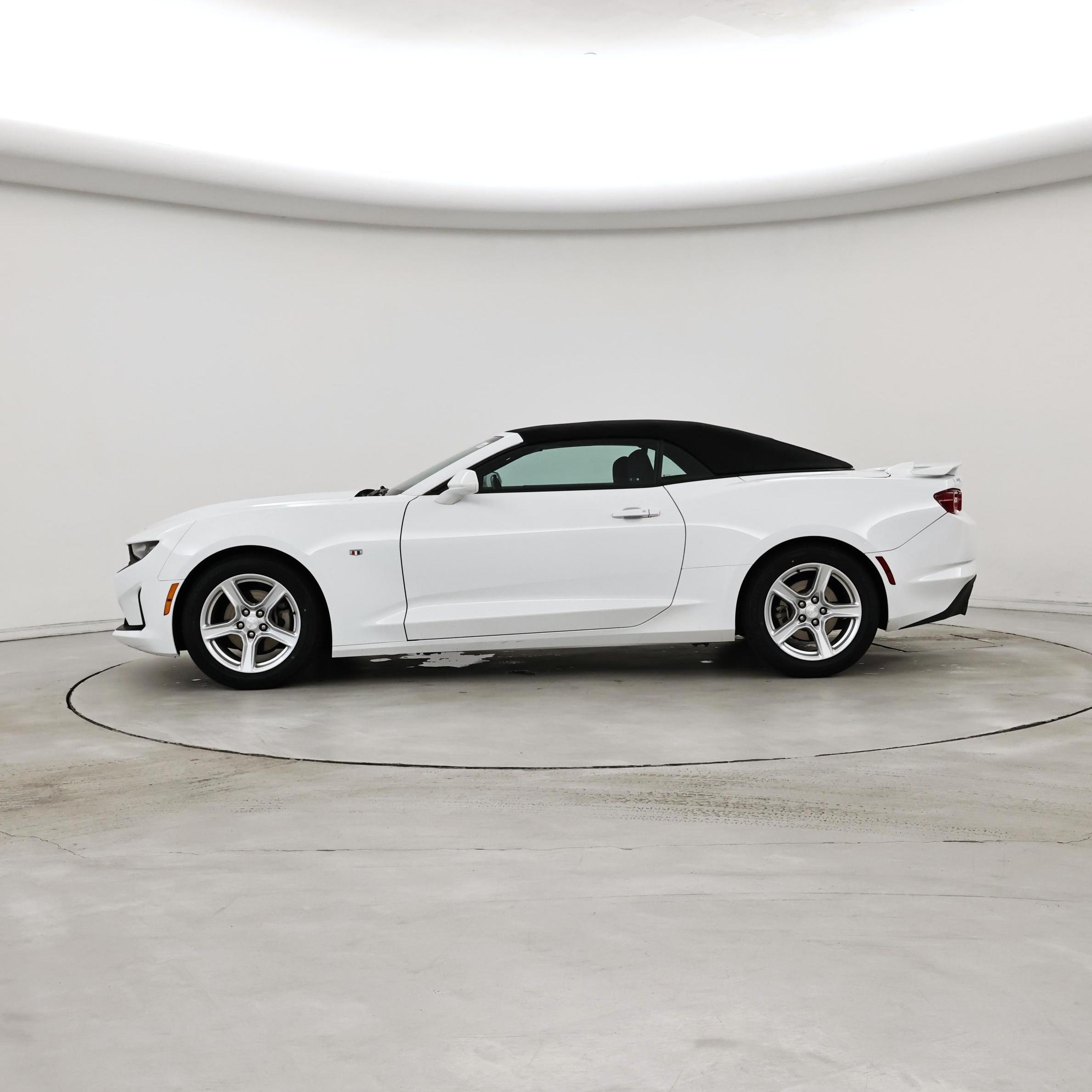 Thumbnail: 2019 Chevrolet Camaro - 3