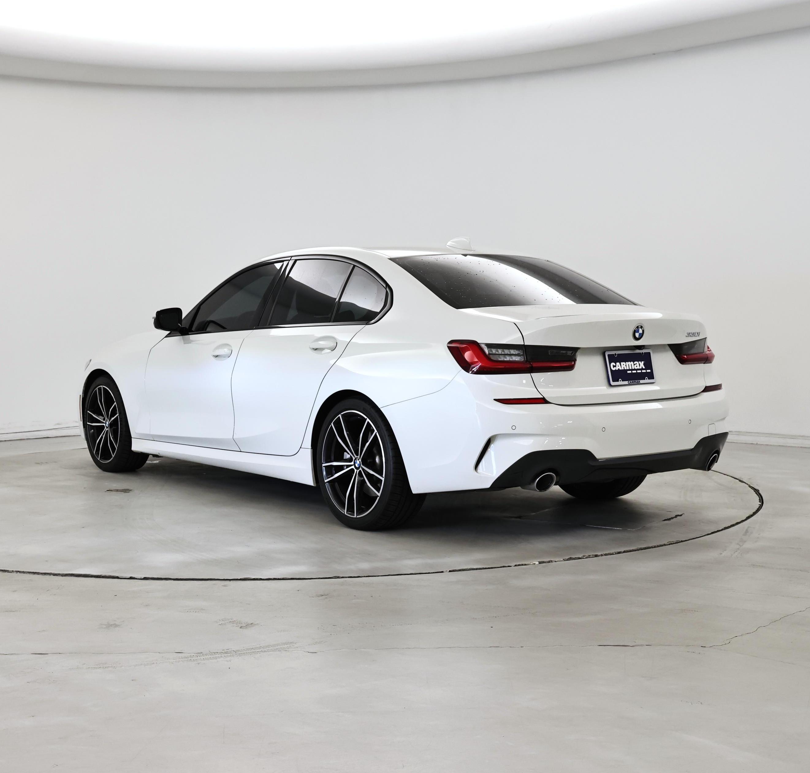 Thumbnail: 2021 BMW 3 Series - 2