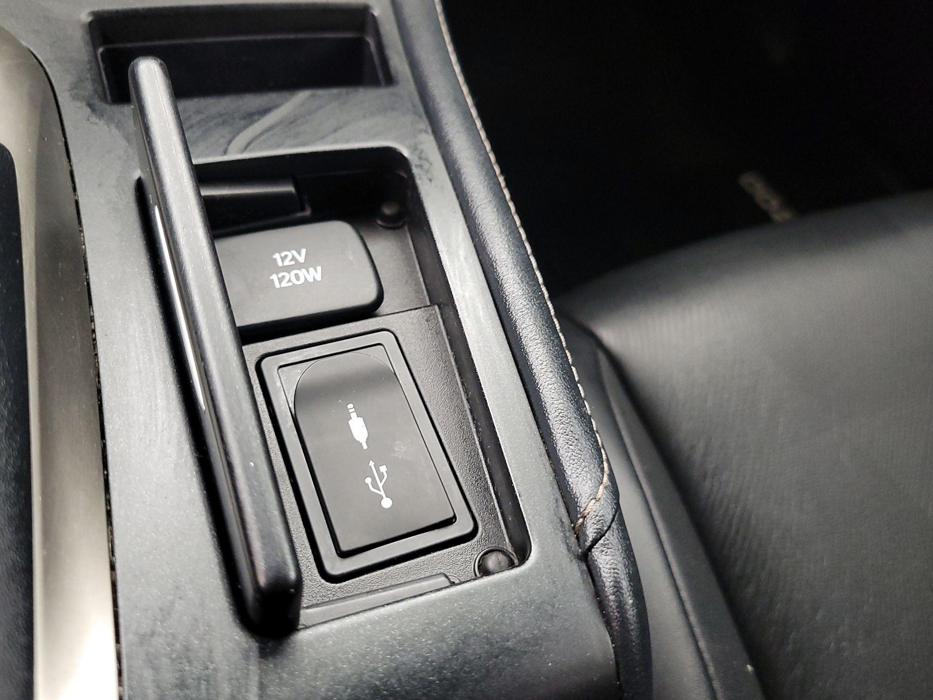 Thumbnail: 2015 Lexus CT - 19